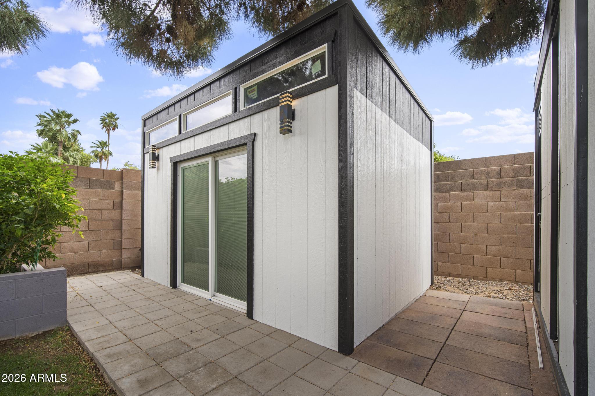 409 E CAROL ANN Way