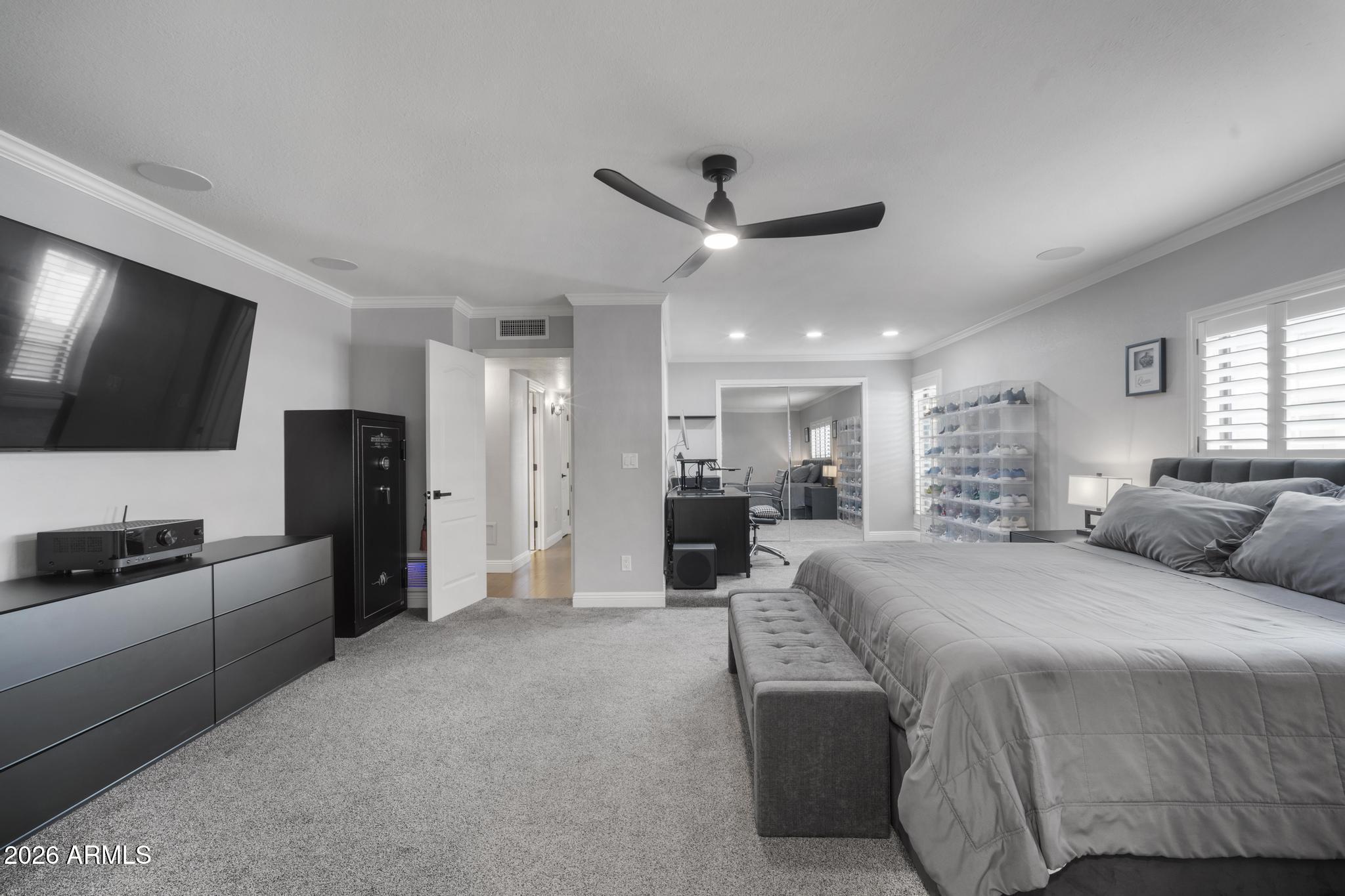 409 E CAROL ANN Way