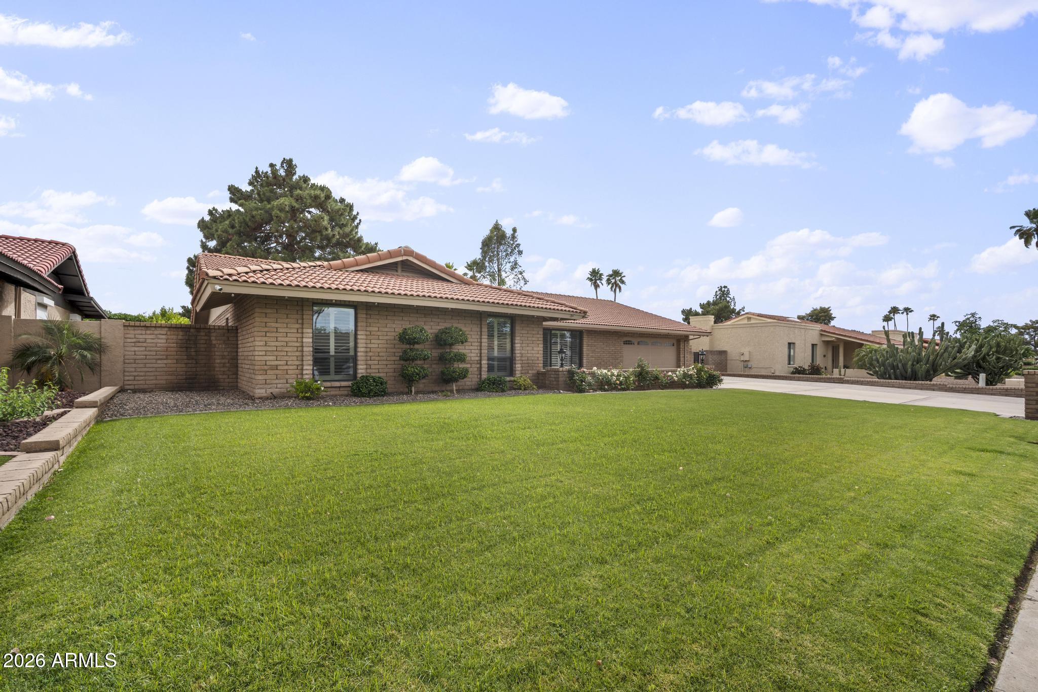 409 E CAROL ANN Way