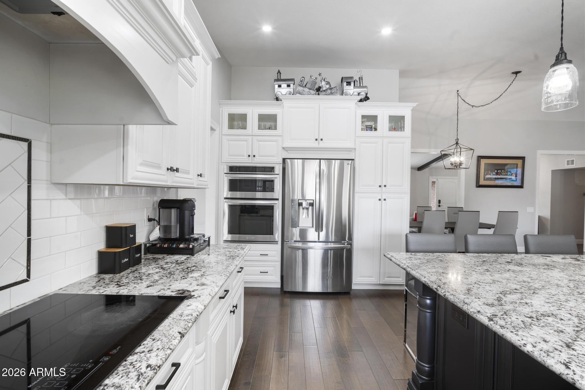 409 E CAROL ANN Way