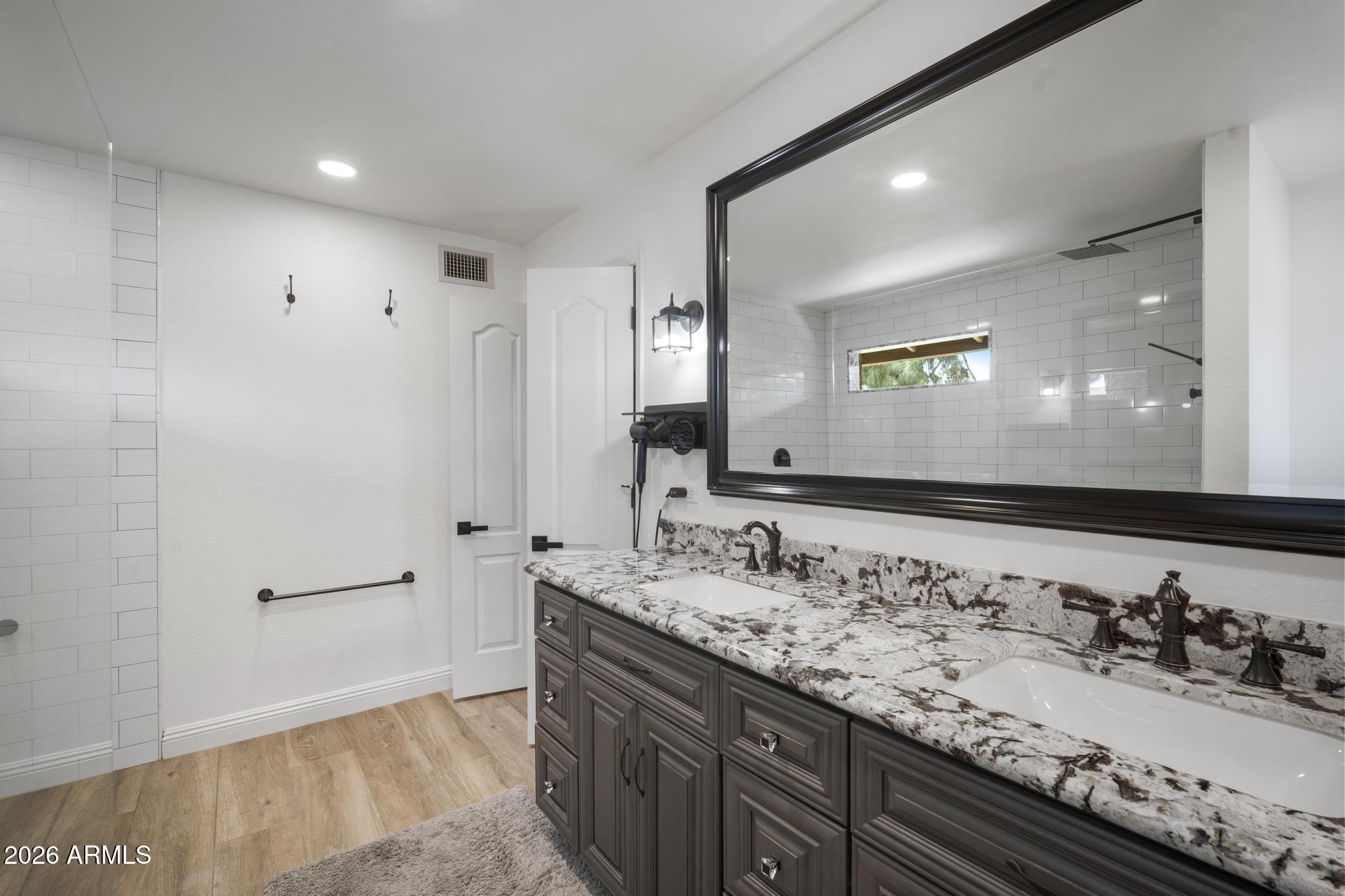409 E CAROL ANN Way