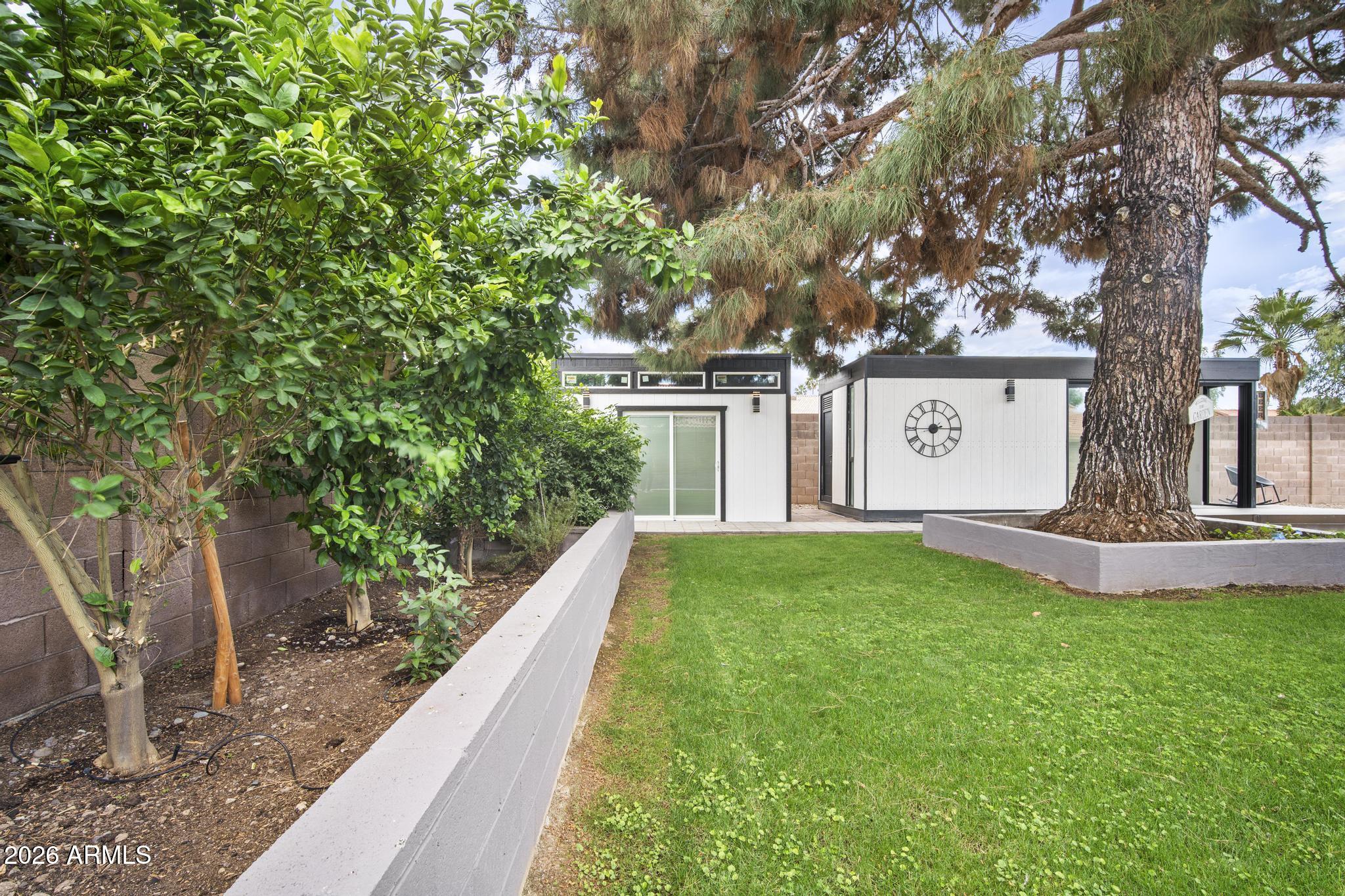 409 E CAROL ANN Way