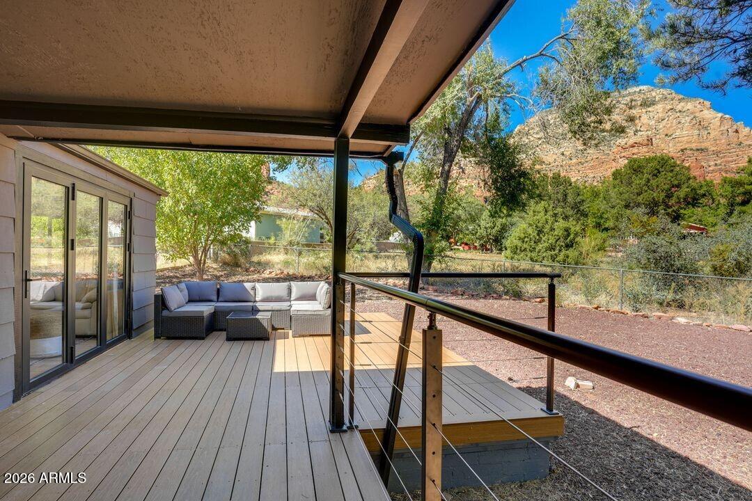 2570 BLUE HORIZON Road