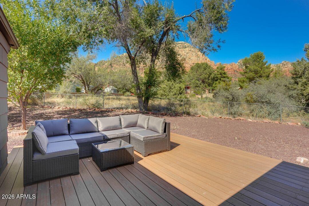 2570 BLUE HORIZON Road