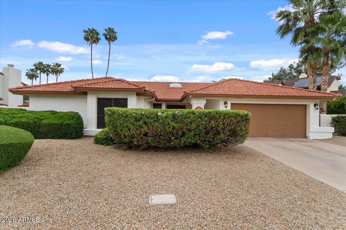 6223 E Paradise Lane