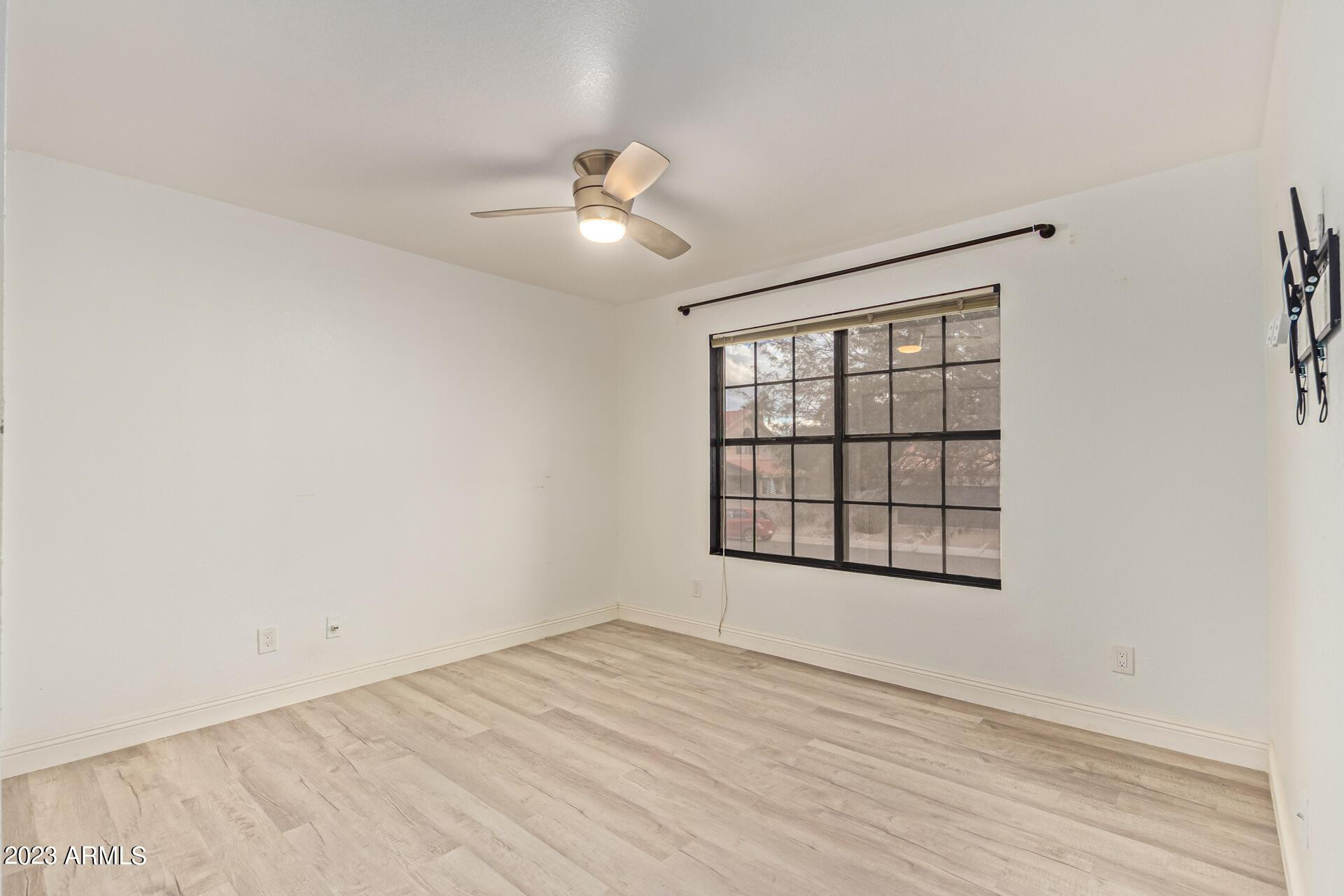 5704 E AIRE LIBRE Avenue 1084