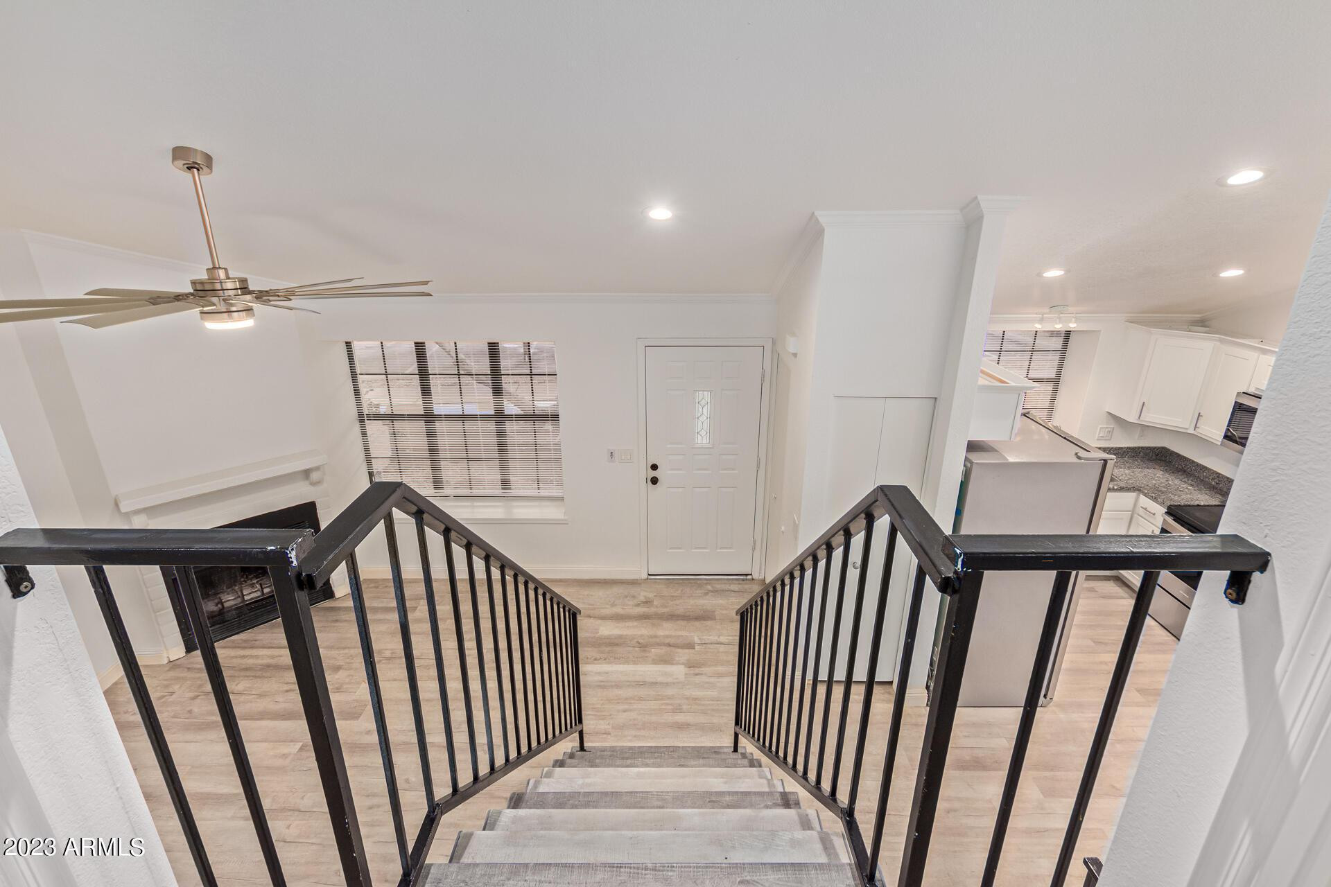 5704 E AIRE LIBRE Avenue 1084