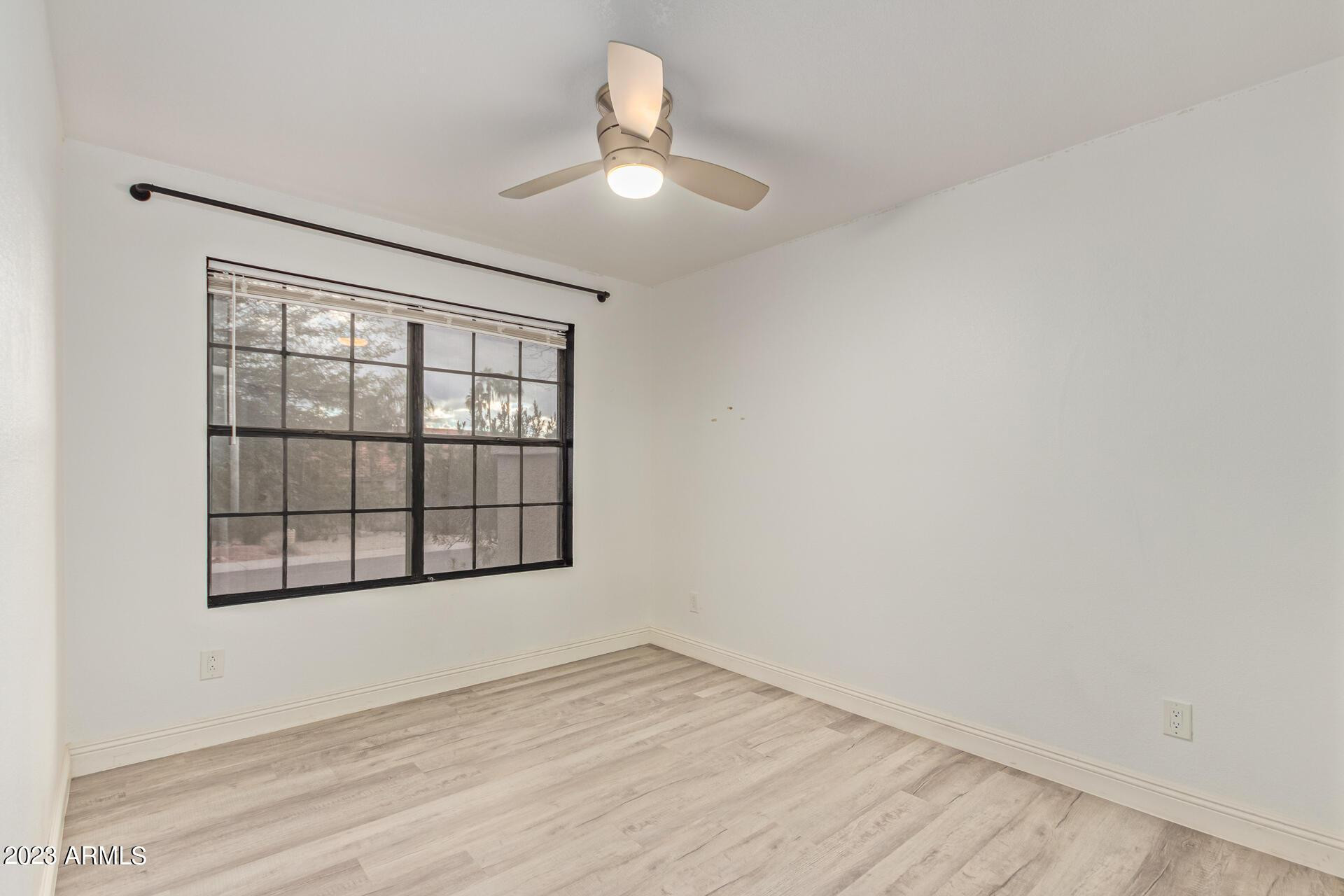 5704 E AIRE LIBRE Avenue 1084