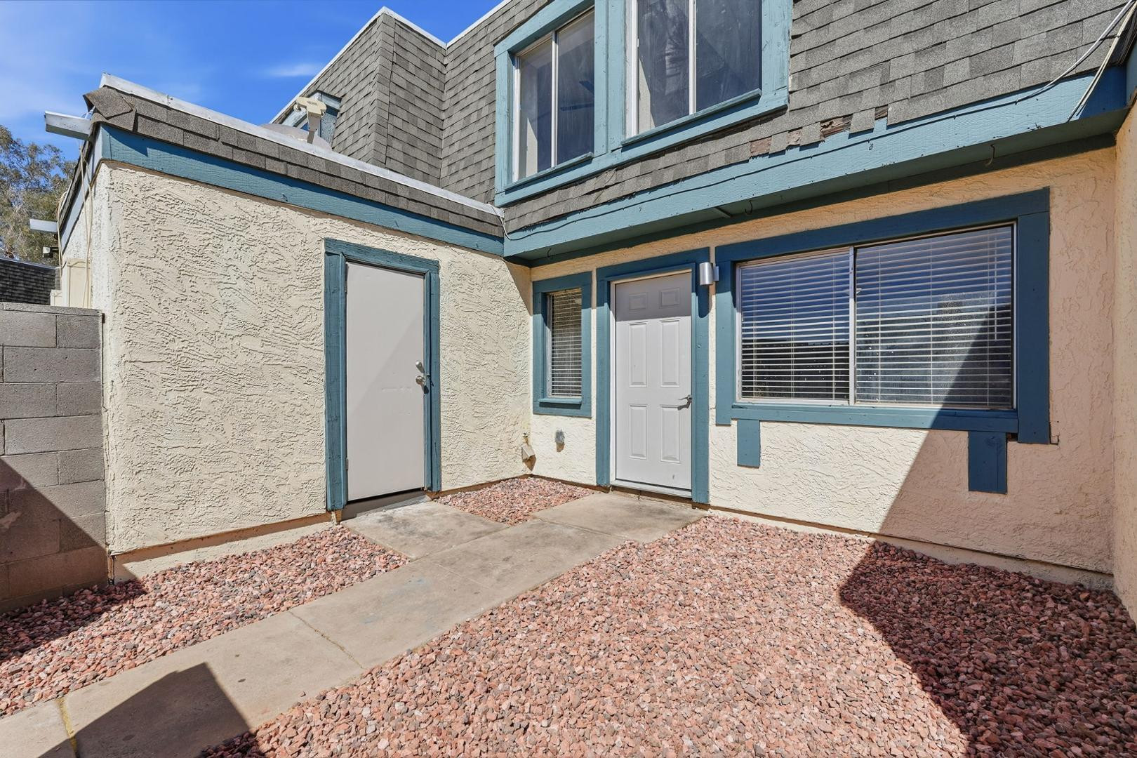 8053 N 32ND Drive