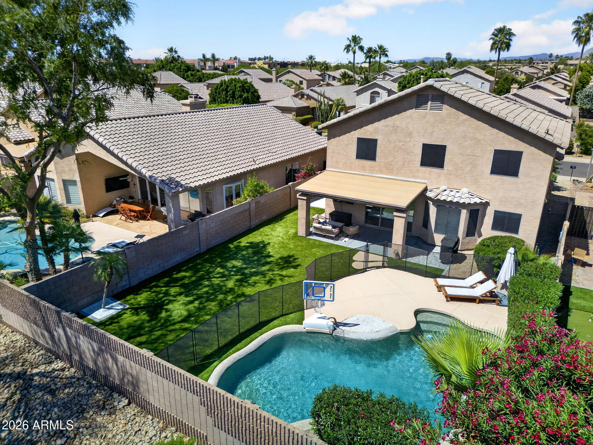 9655 E LUDLOW Drive