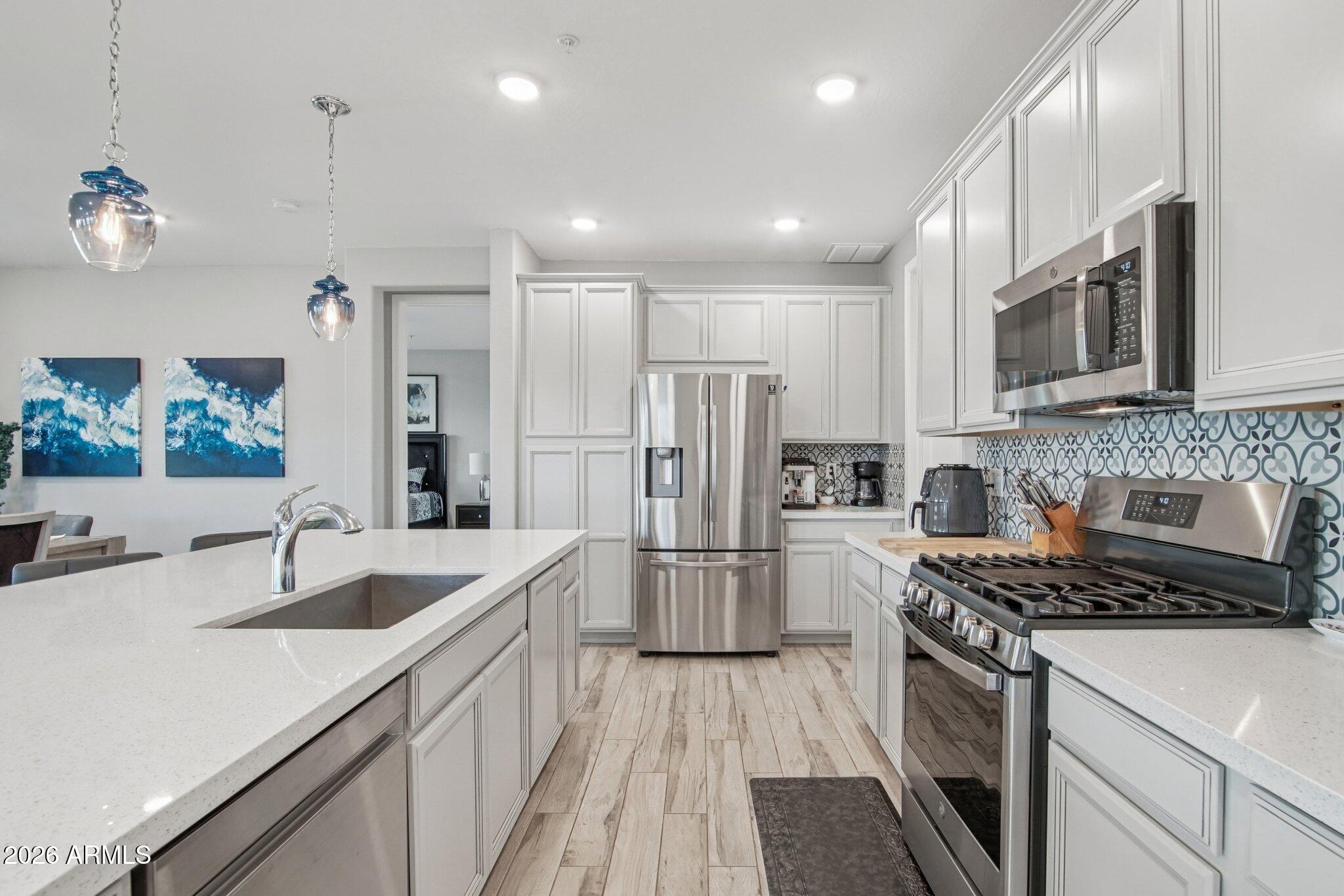 5100 E RANCHO PALOMA Drive 2072