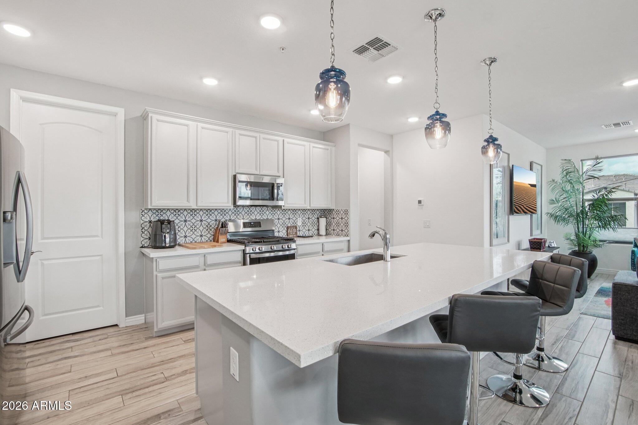 5100 E RANCHO PALOMA Drive 2072
