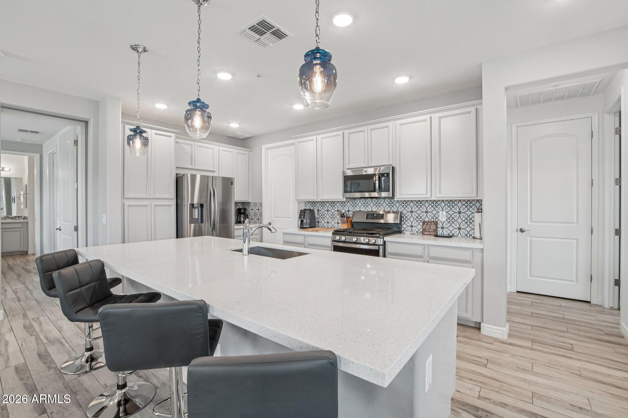 5100 E RANCHO PALOMA Drive 2072