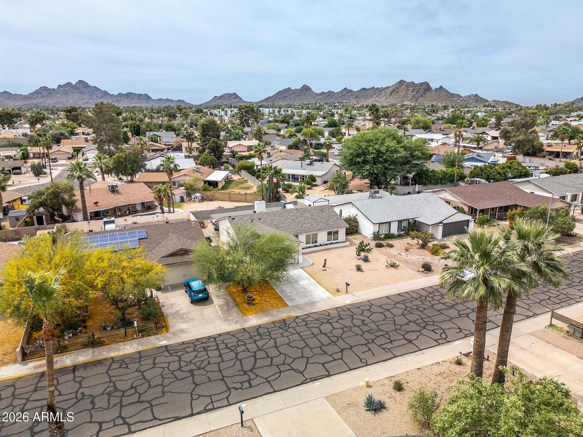 2743 E WINDROSE Drive