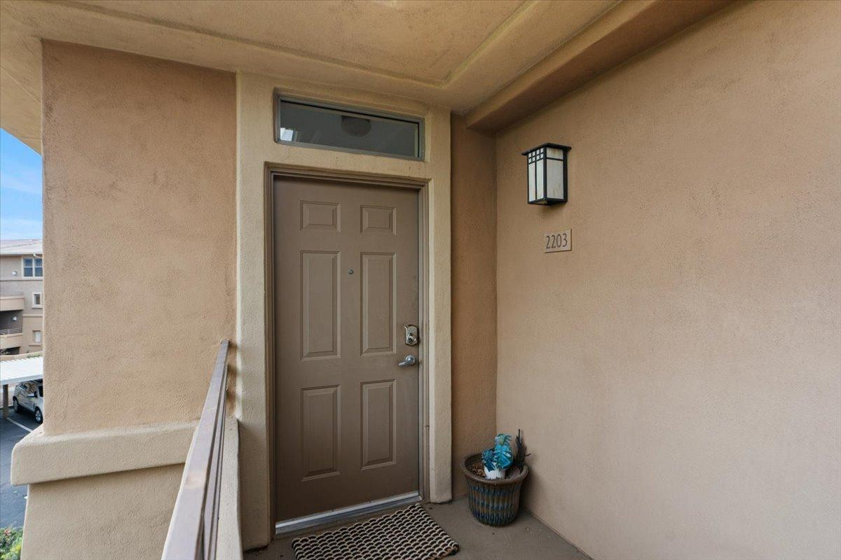 20100 N 78th Place 2203