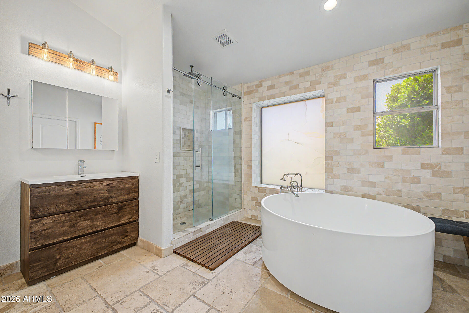 7826 W KERRY Lane