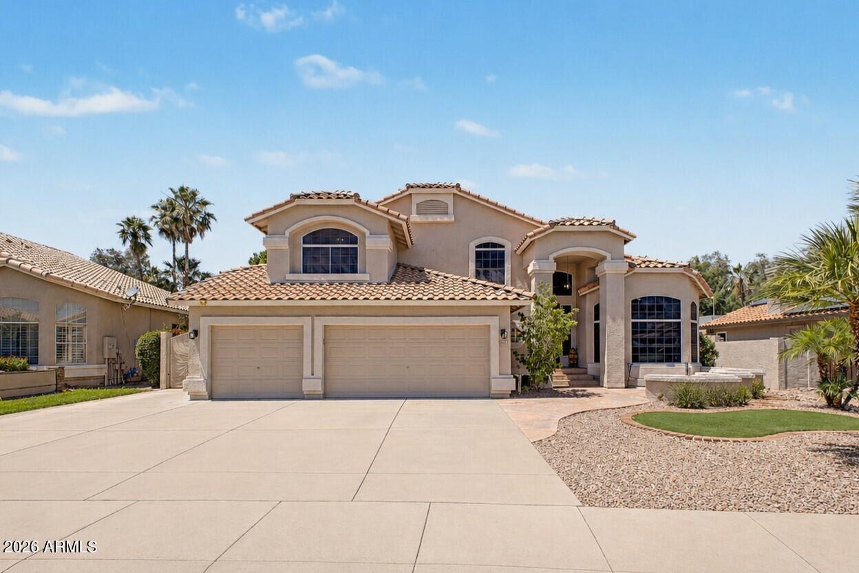 7826 W KERRY Lane