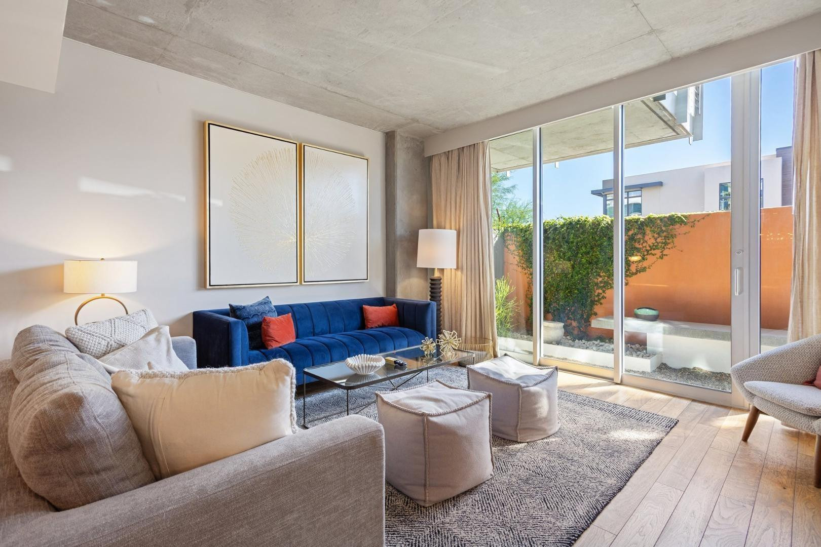 5455 E Lincoln Drive 1010