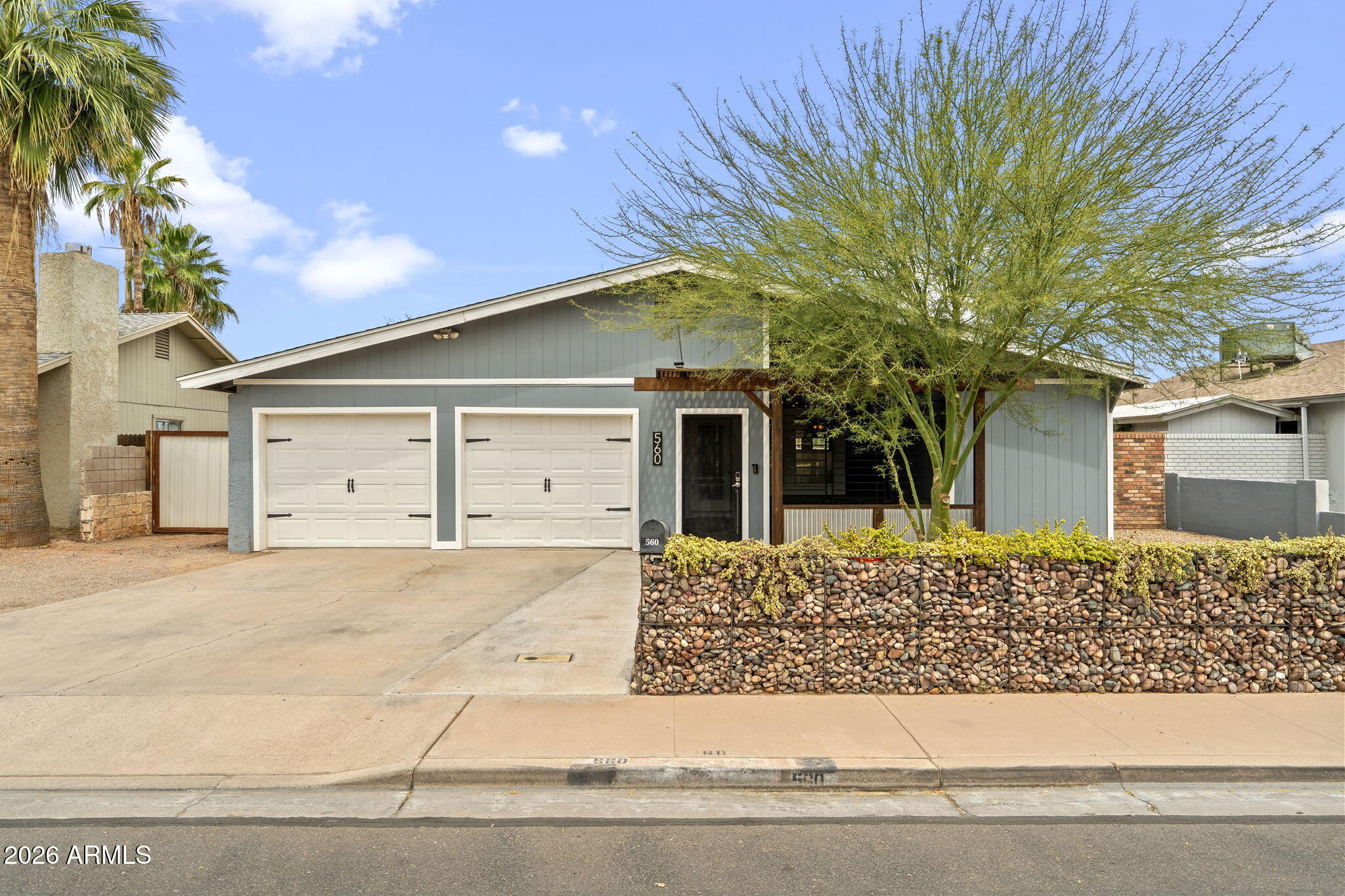 560 W EMERALD Avenue