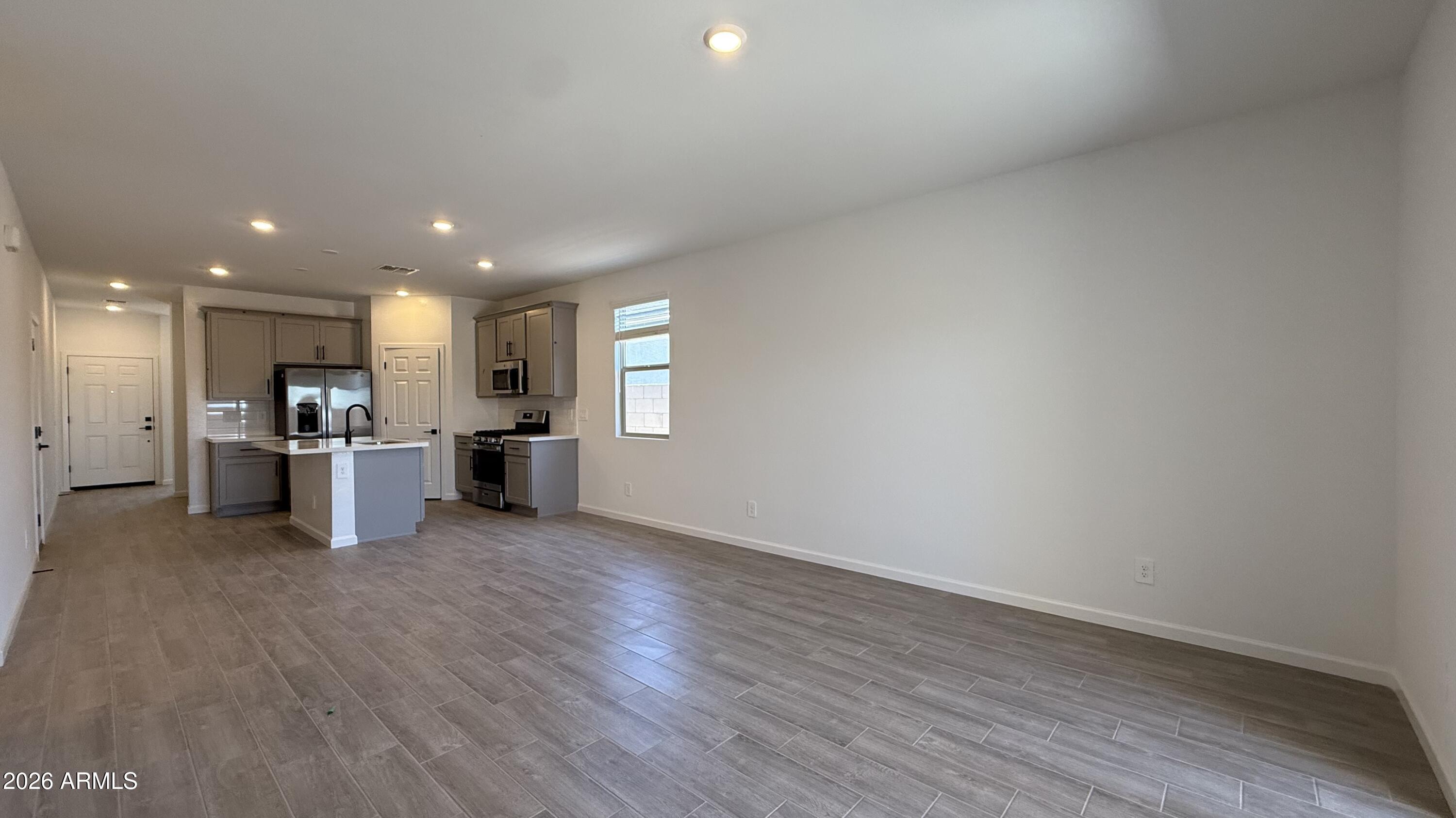 47385 W KENNER Drive