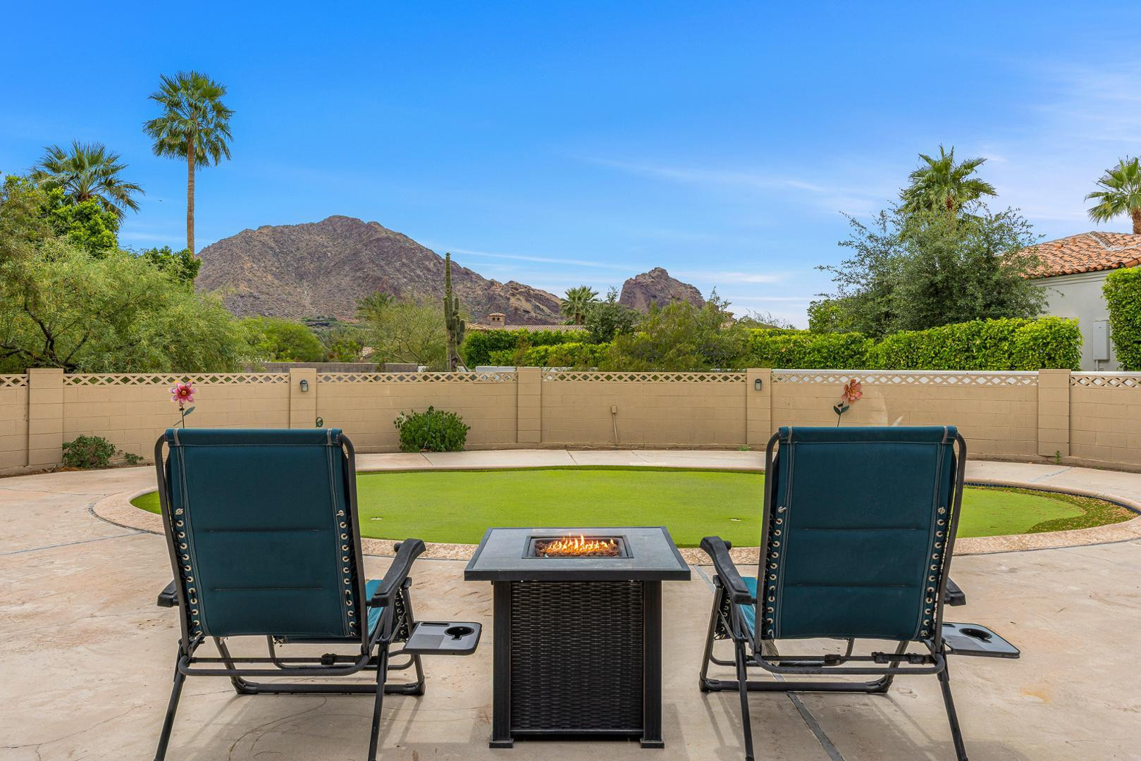 5901 E Cactus Wren Road