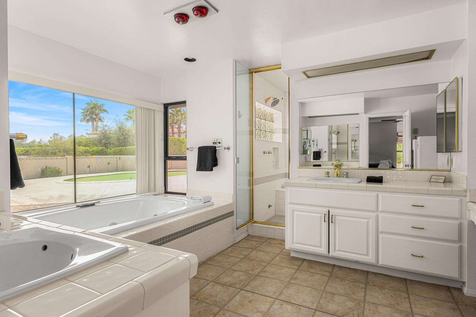 5901 E Cactus Wren Road