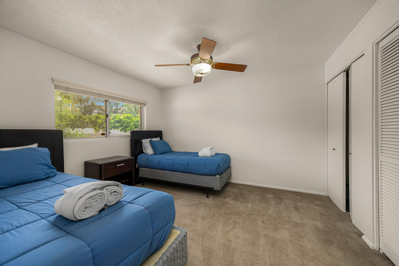 5901 E Cactus Wren Road