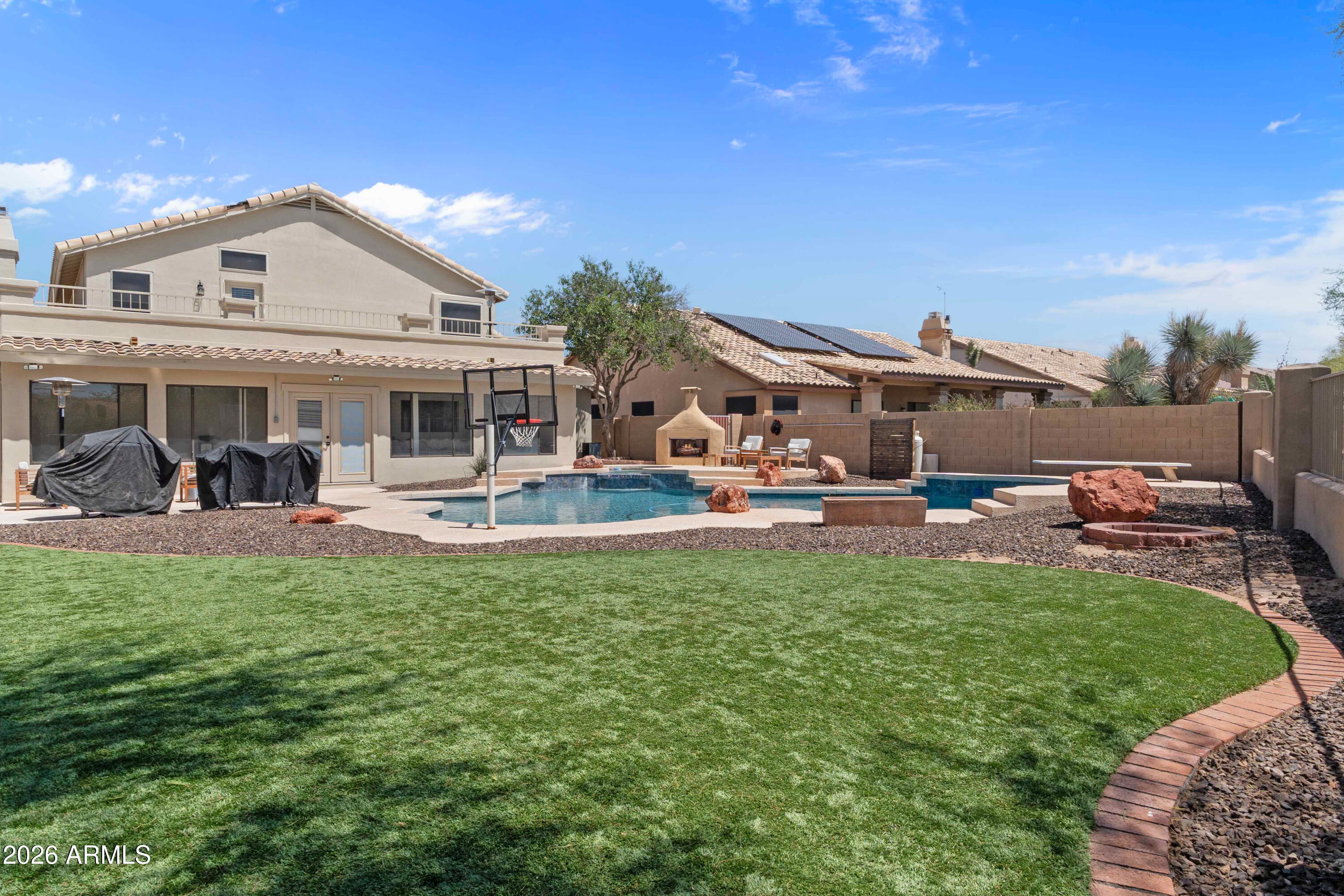 4019 E MONTGOMERY Road