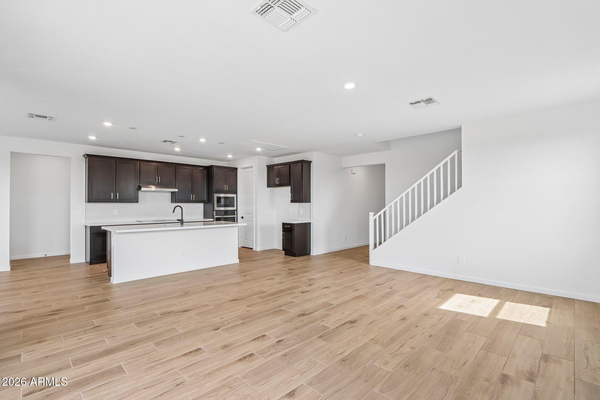 15603 W ONYX Avenue