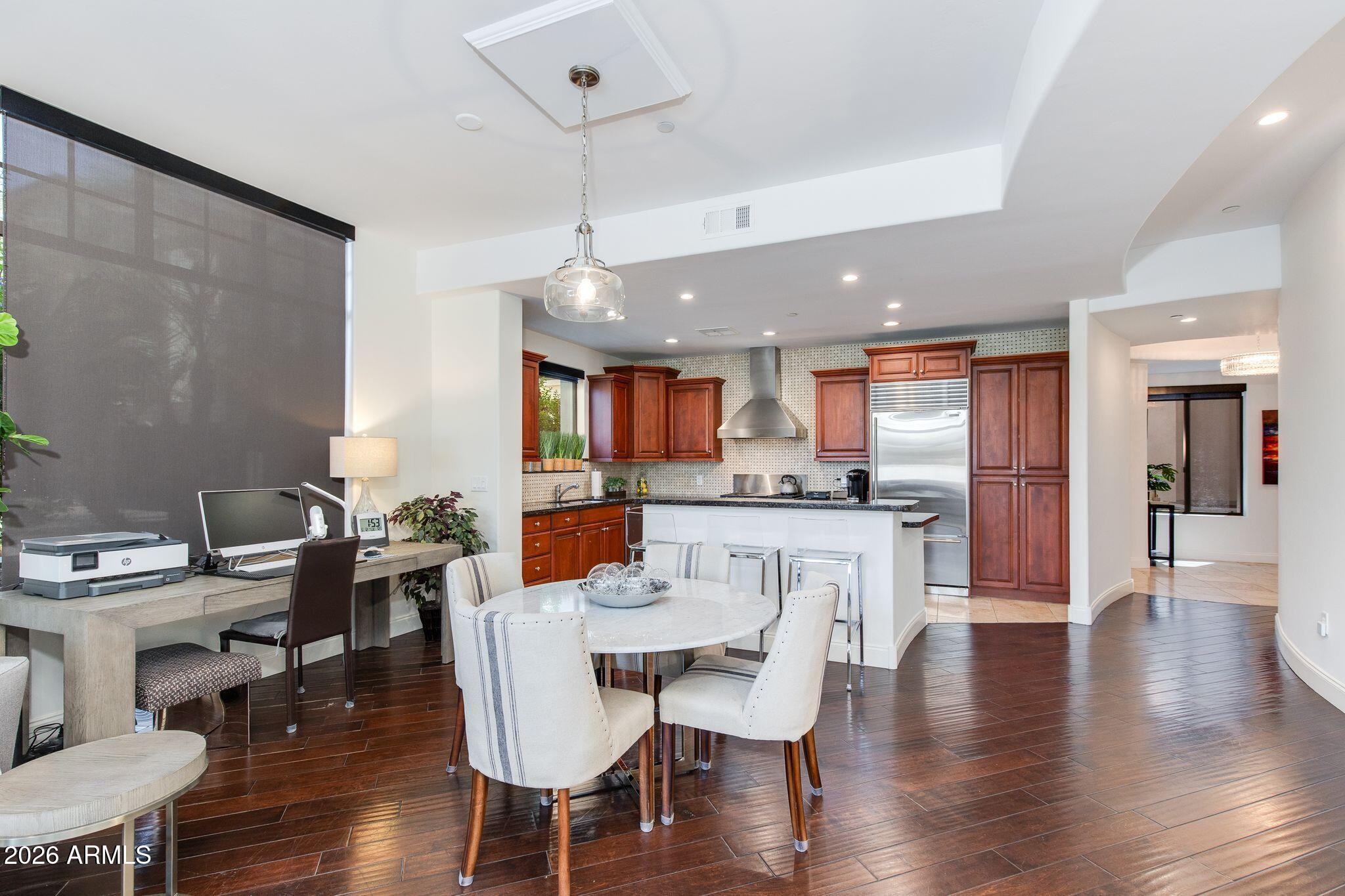 8 E BILTMORE Estate 114