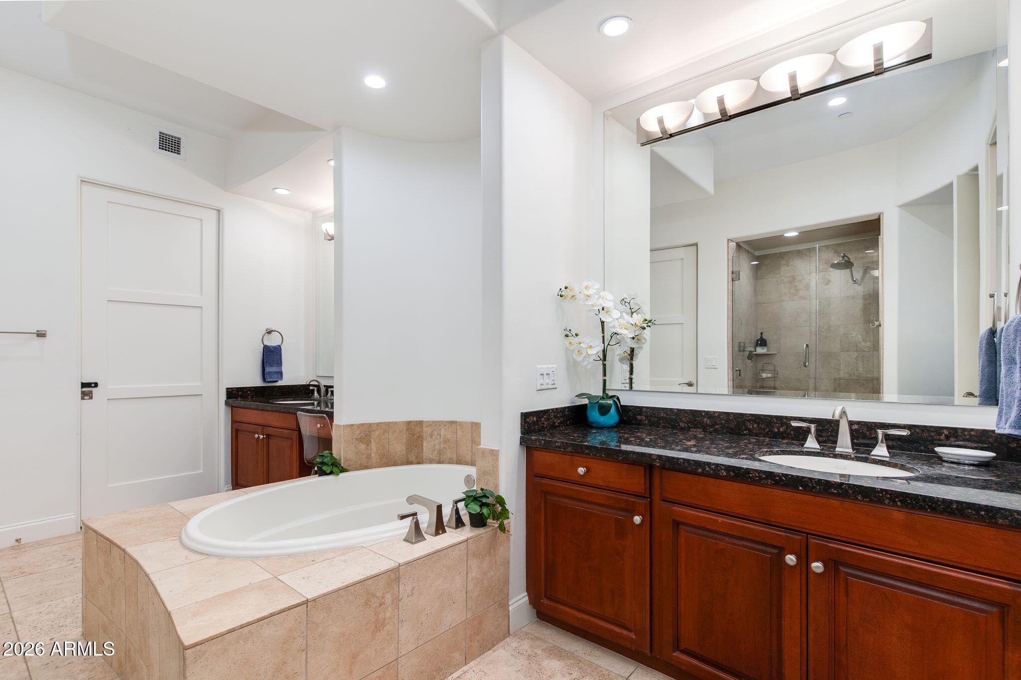 8 E BILTMORE Estate 114