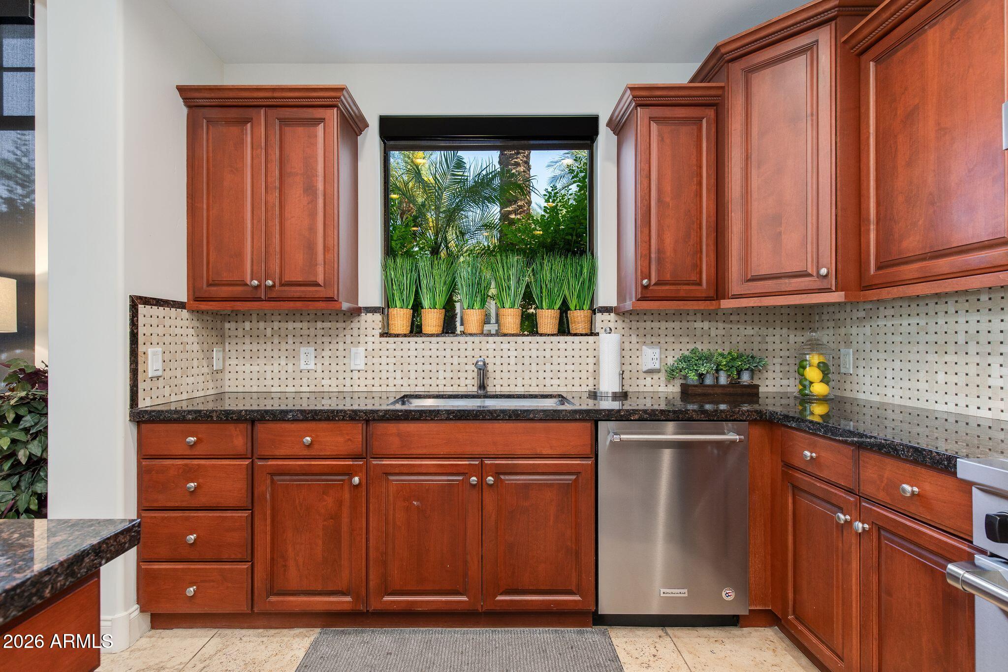 8 E BILTMORE Estate 114