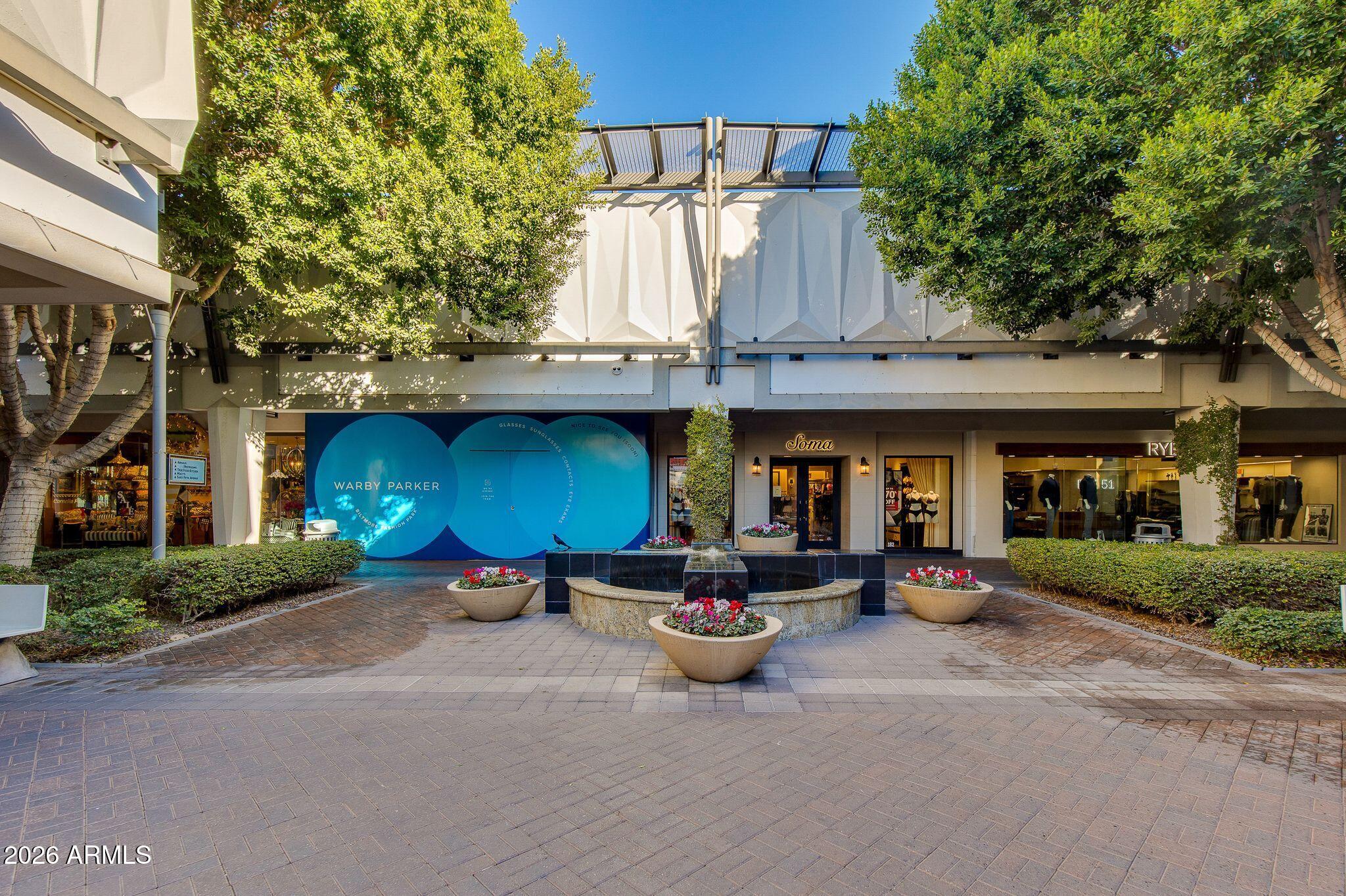 8 E BILTMORE Estate 114