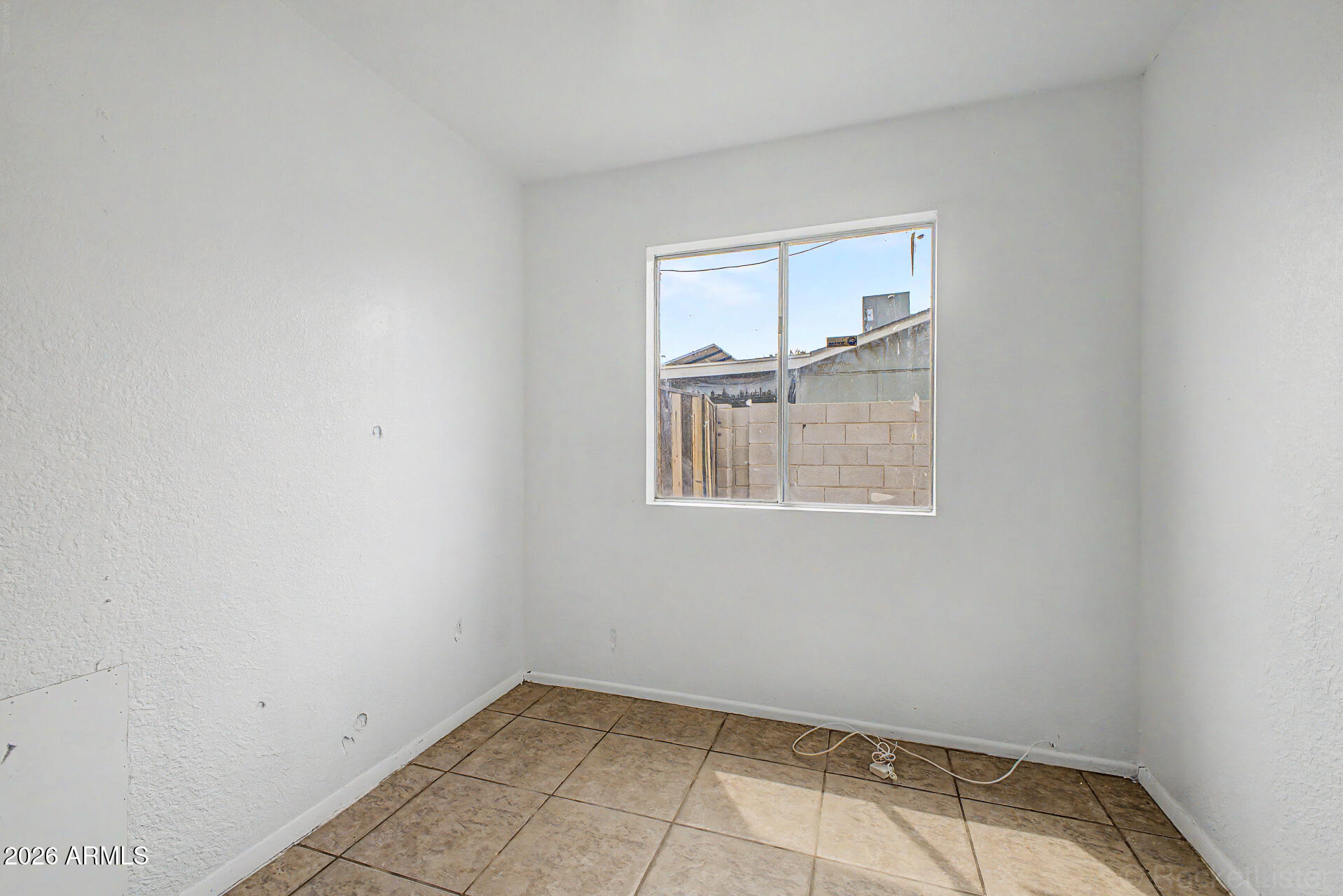10811 W TURNEY Avenue