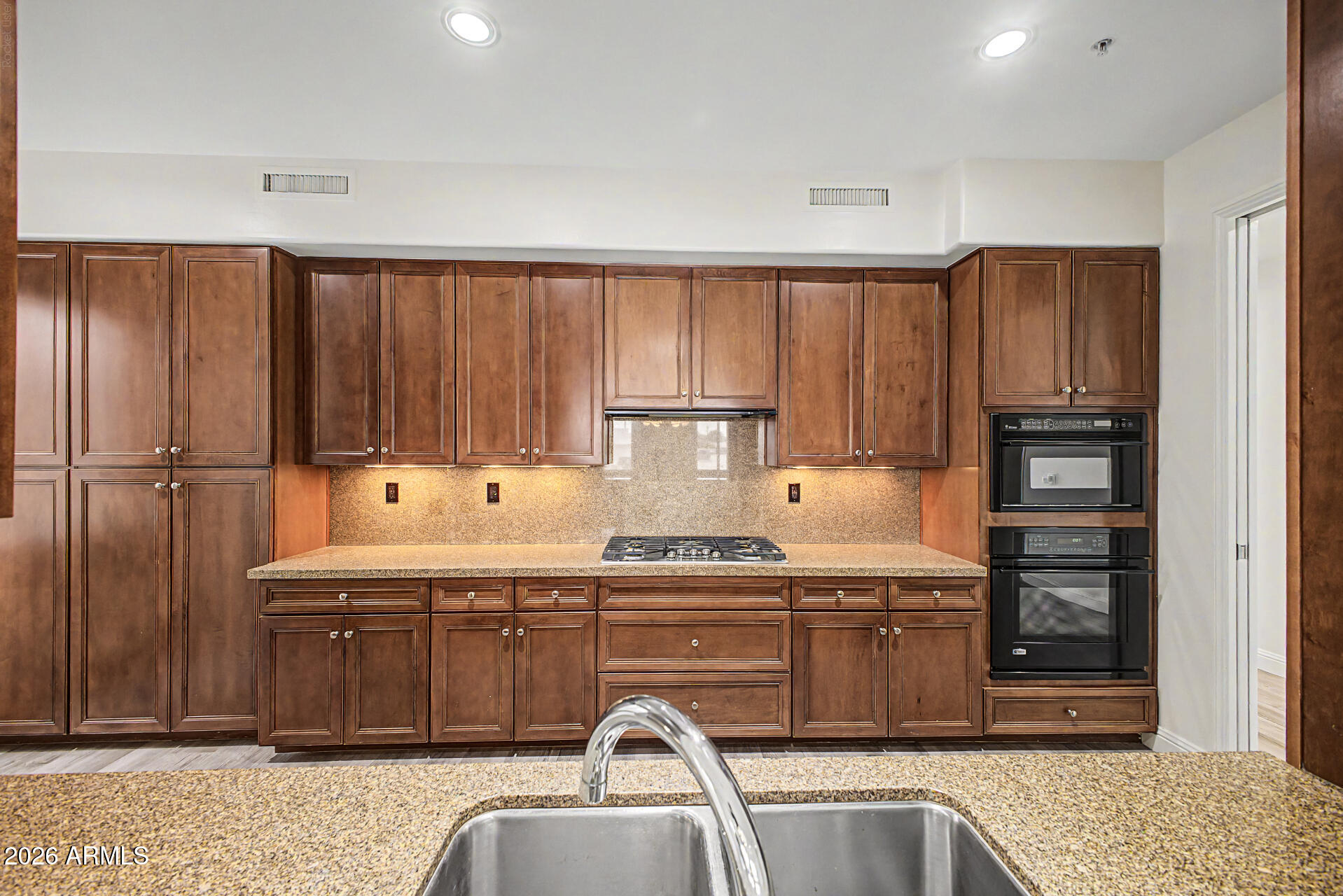 3801 N GOLDWATER Boulevard 204