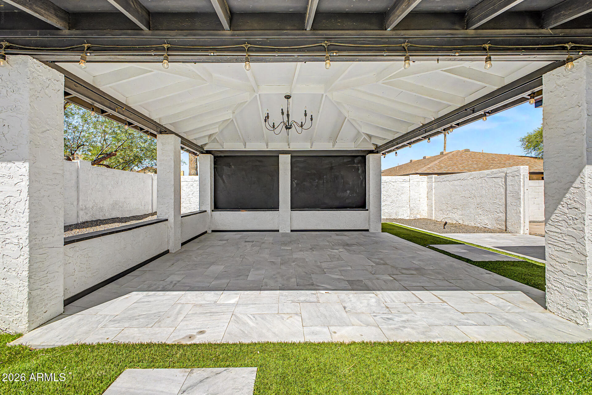 127 E PERSHING Avenue