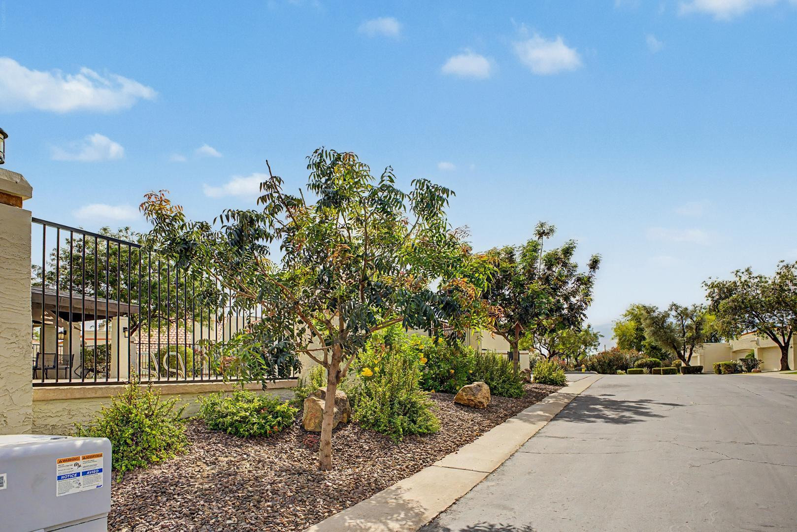 5736 N 25th