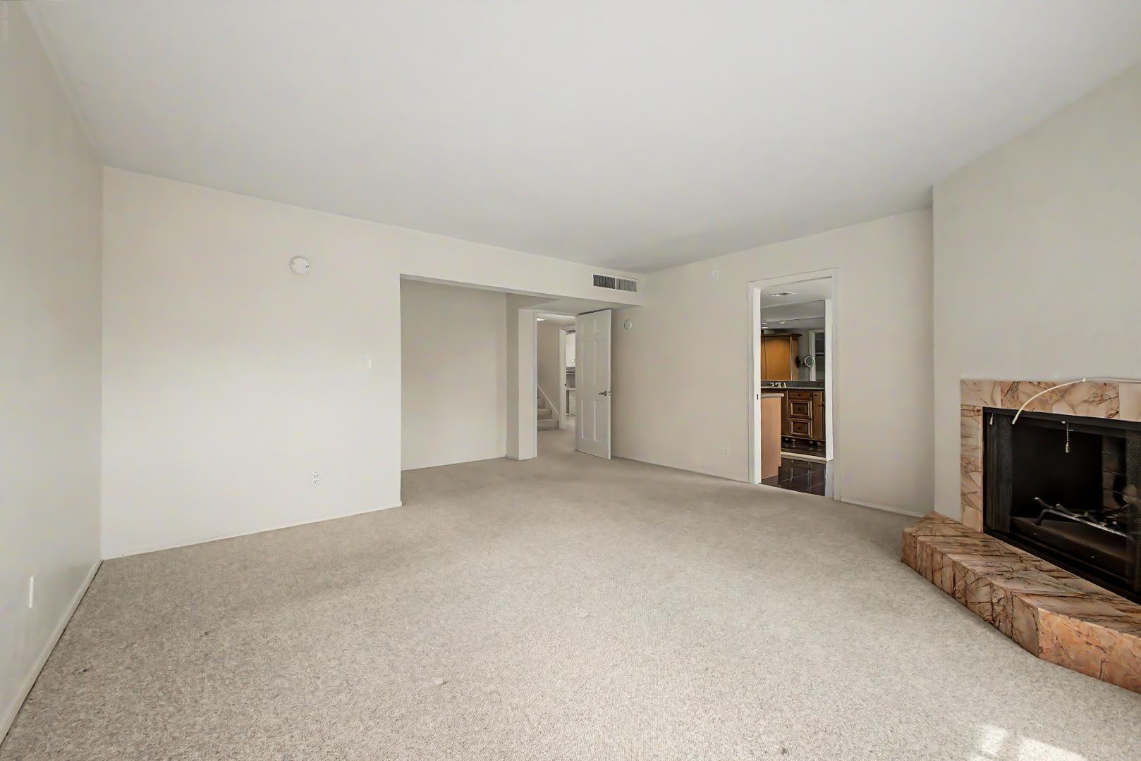 5736 N 25th
