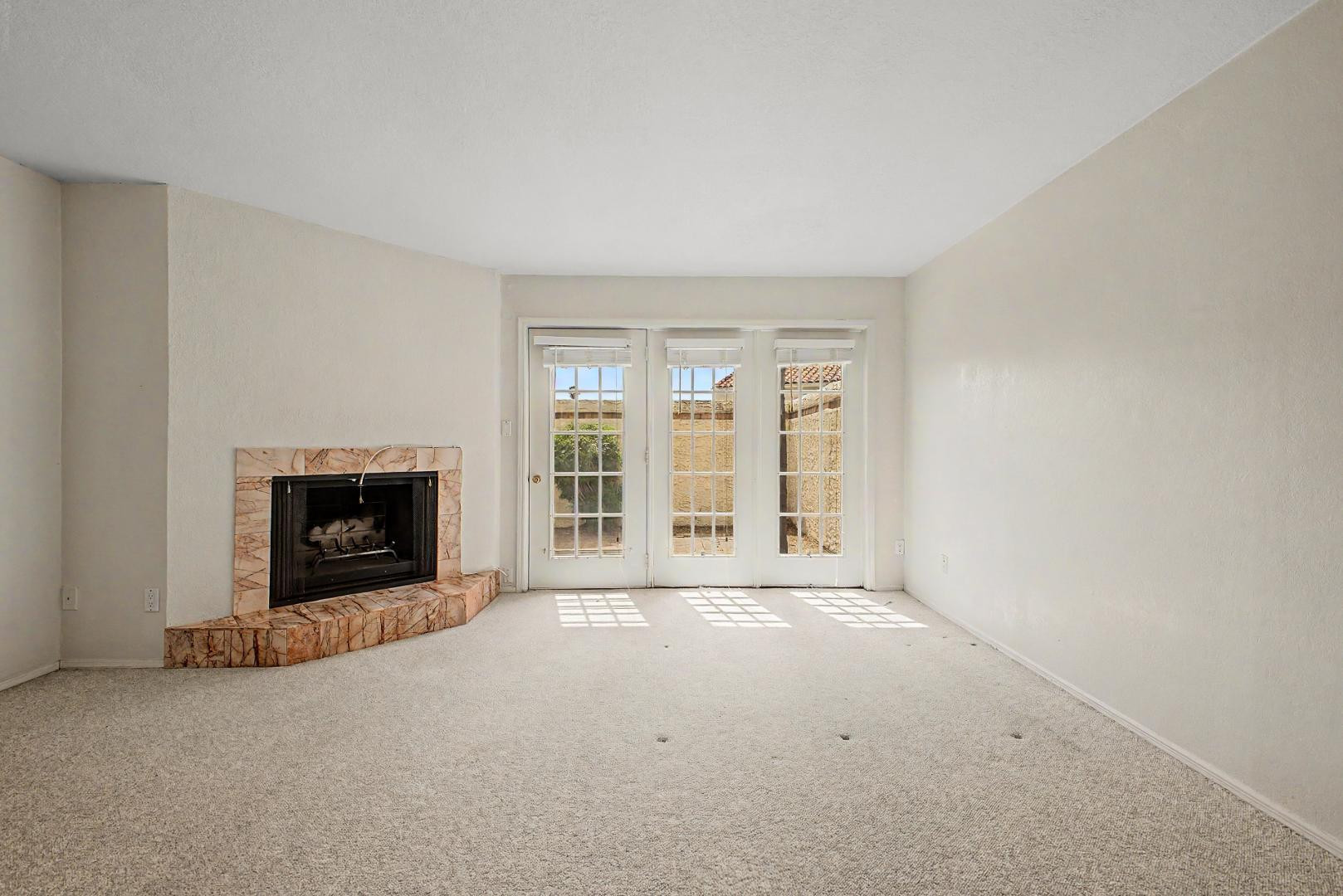 5736 N 25th