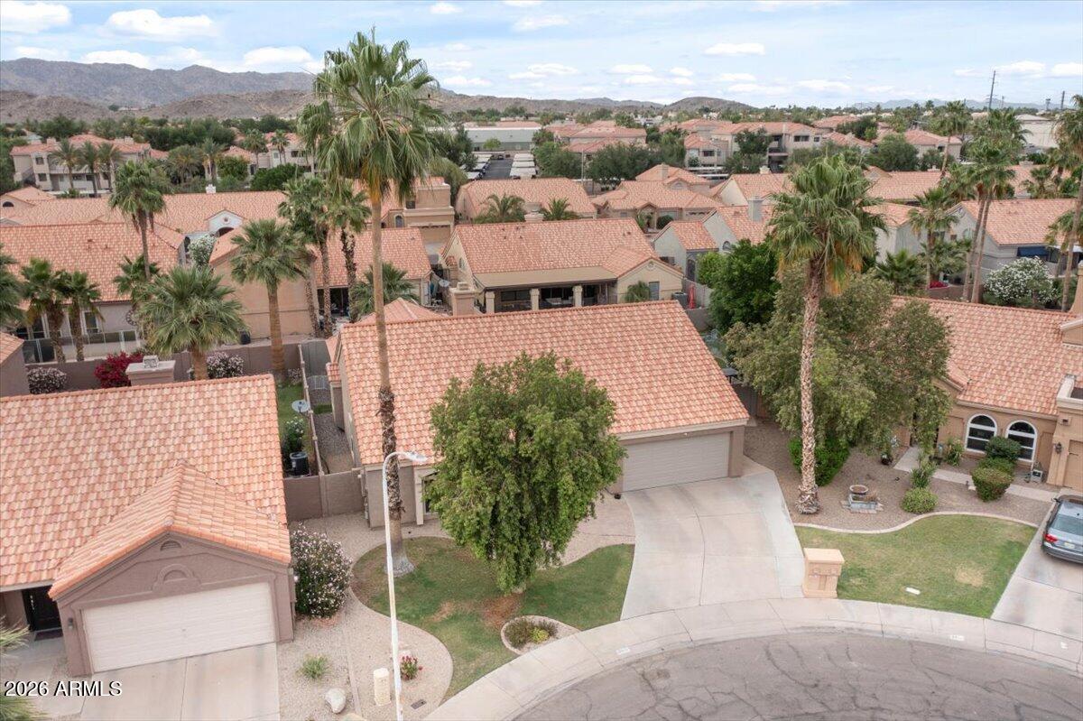 3910 E HIDDENVIEW Drive