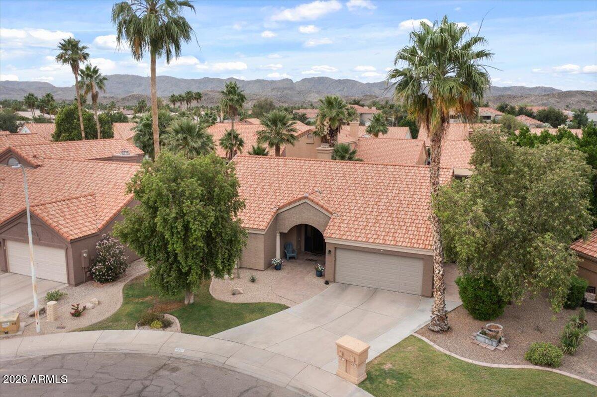 3910 E HIDDENVIEW Drive