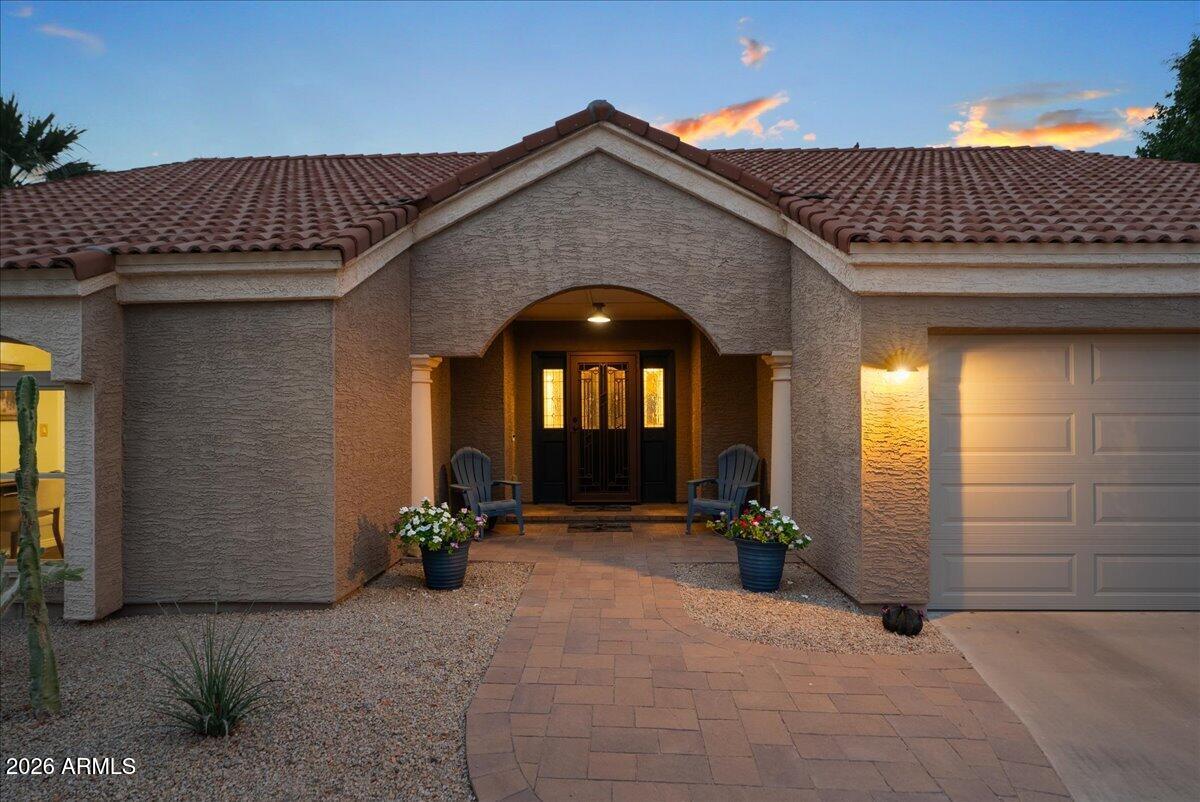3910 E HIDDENVIEW Drive
