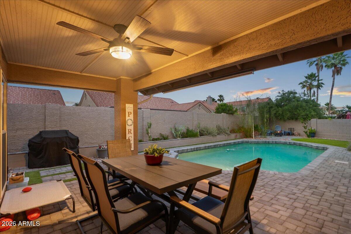 3910 E HIDDENVIEW Drive