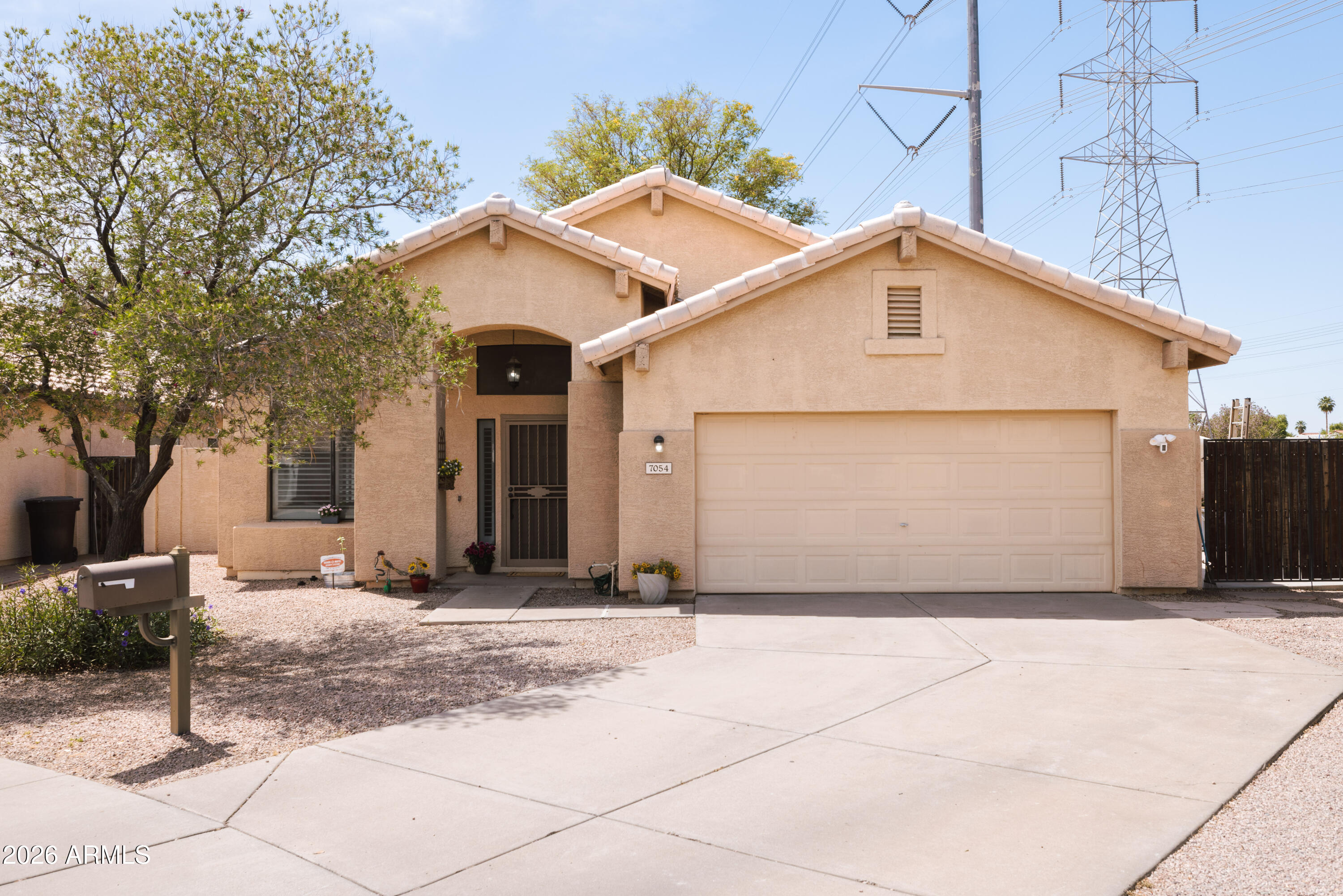 7054 S TAYLOR Drive