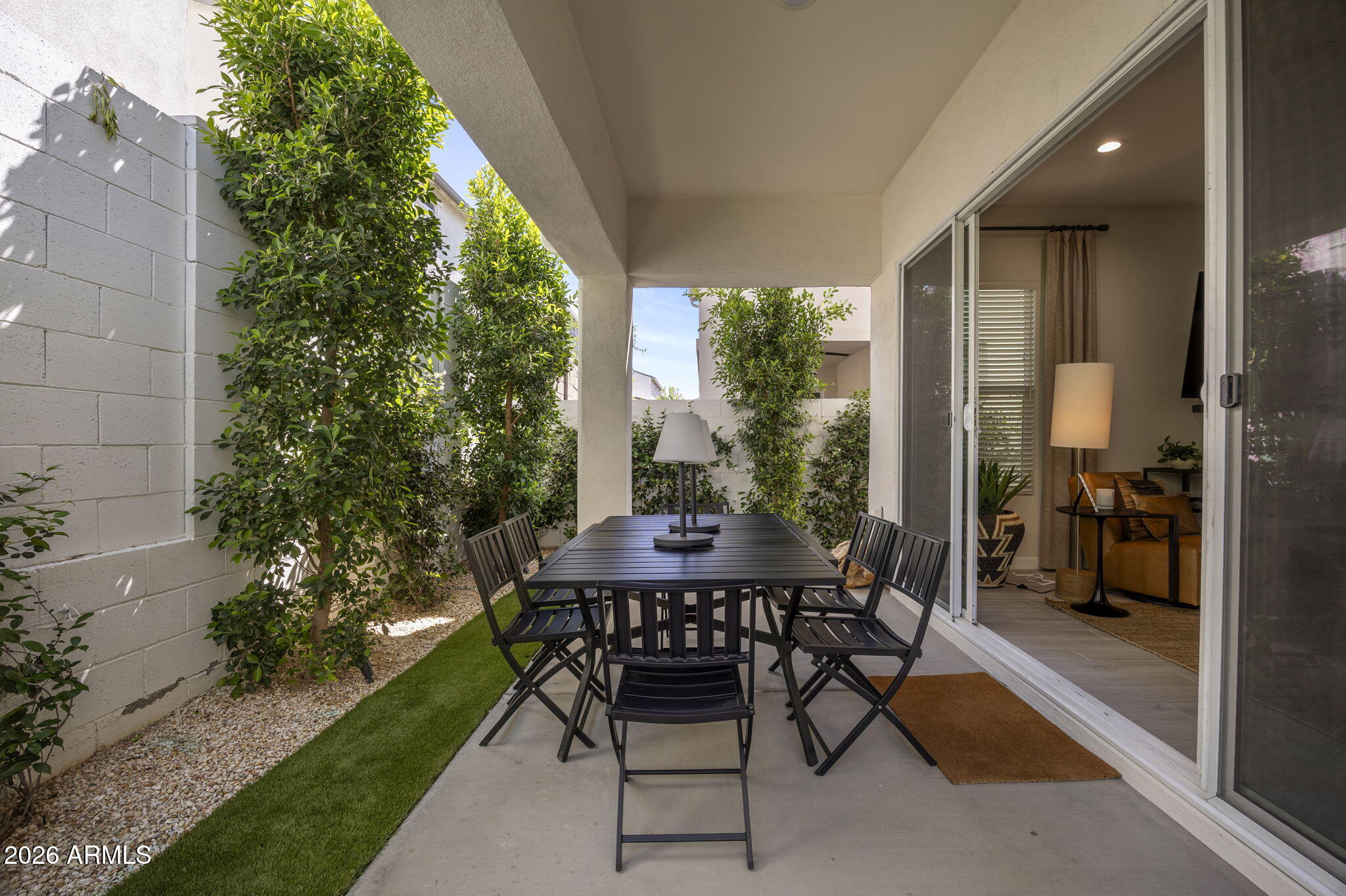 4852 E MURIEL Drive