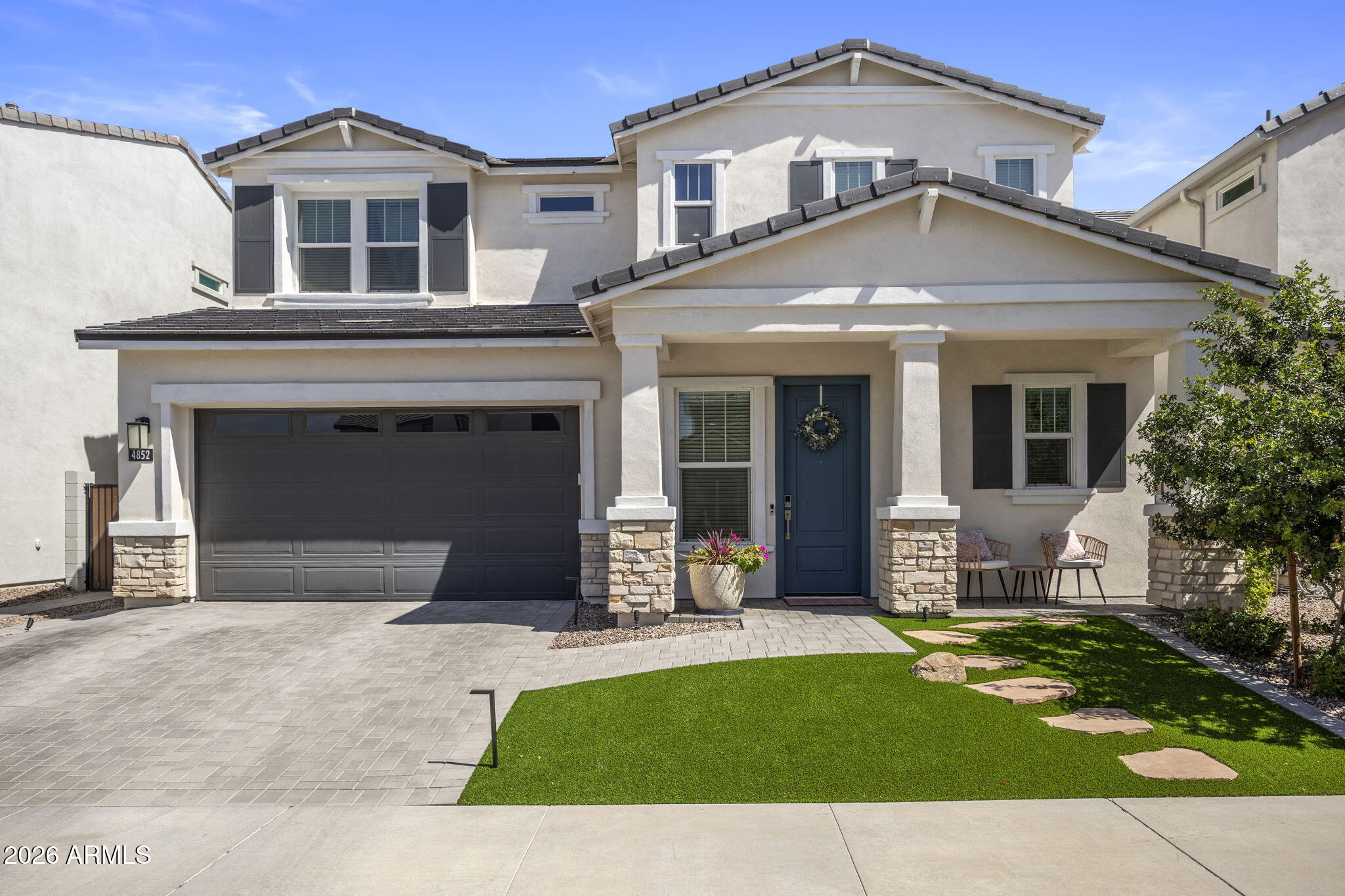 4852 E MURIEL Drive