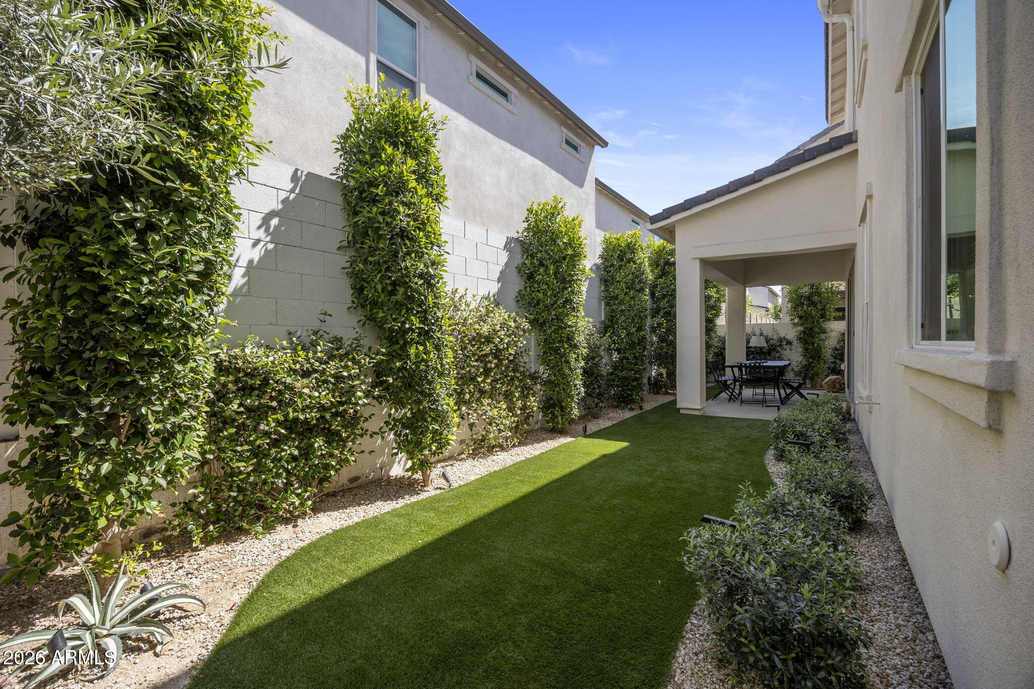 4852 E MURIEL Drive