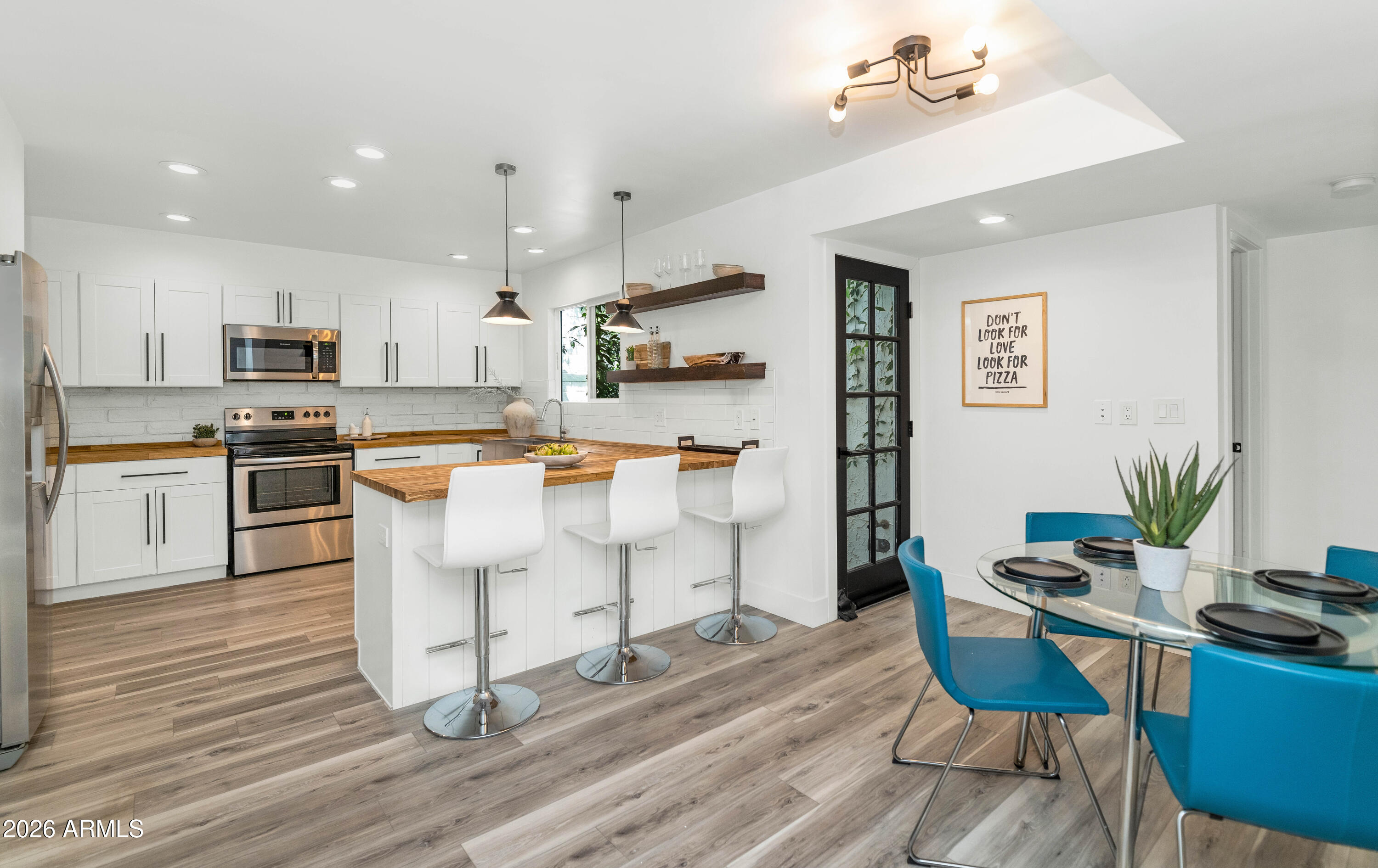 7944 E Vista Drive