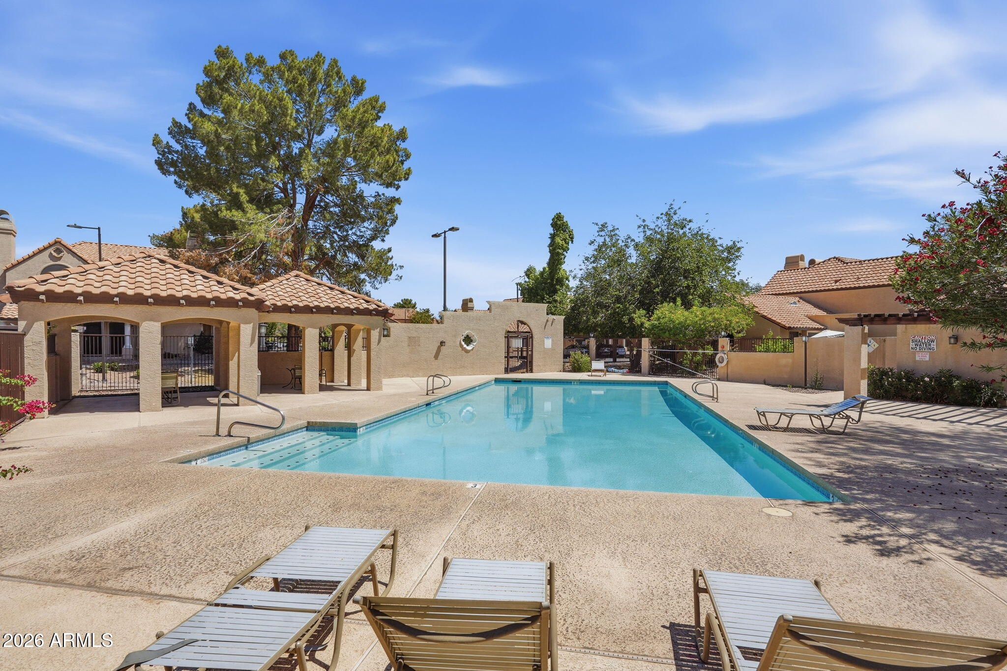 921 W UNIVERSITY Drive 1096