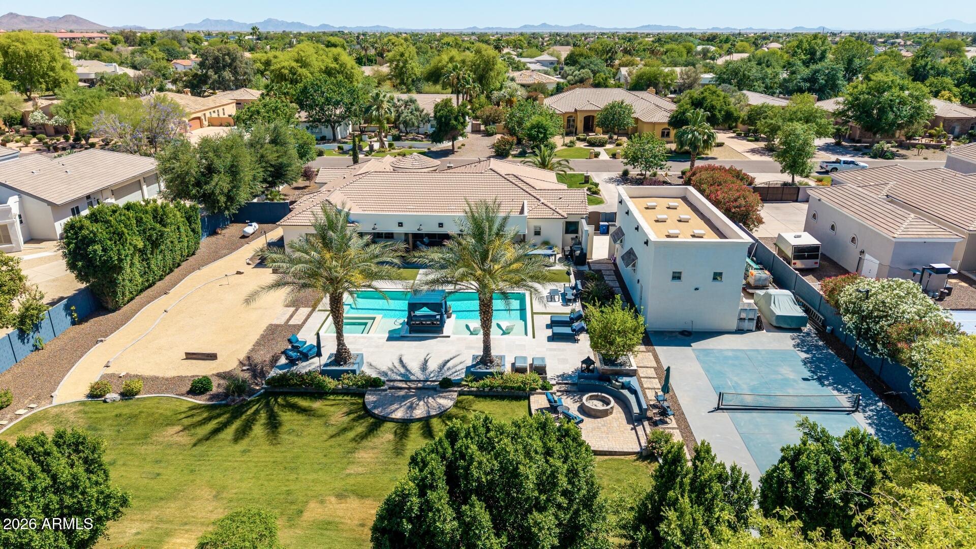 2776 E TAURUS Place